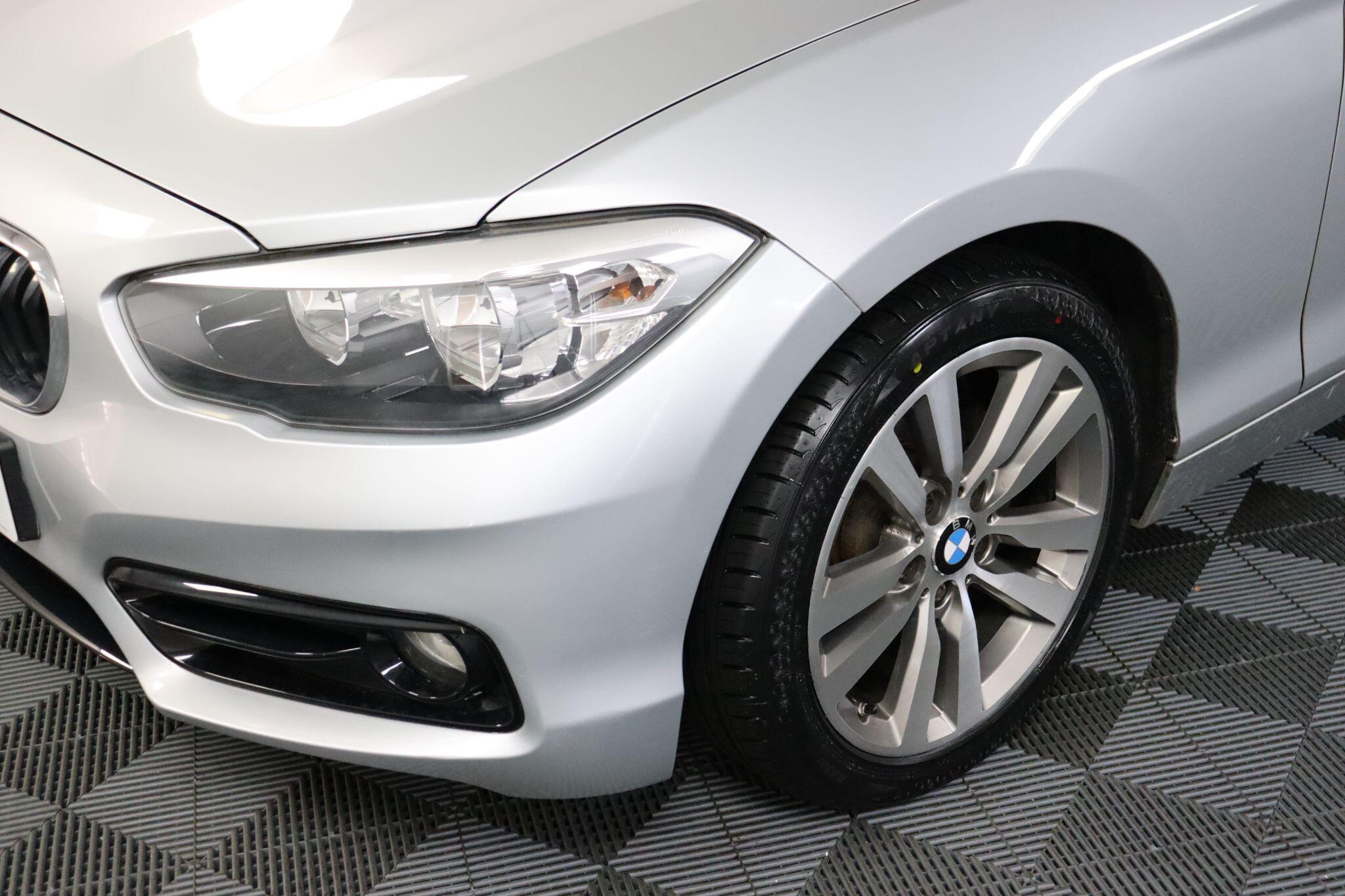 BMW 1 Series view 31