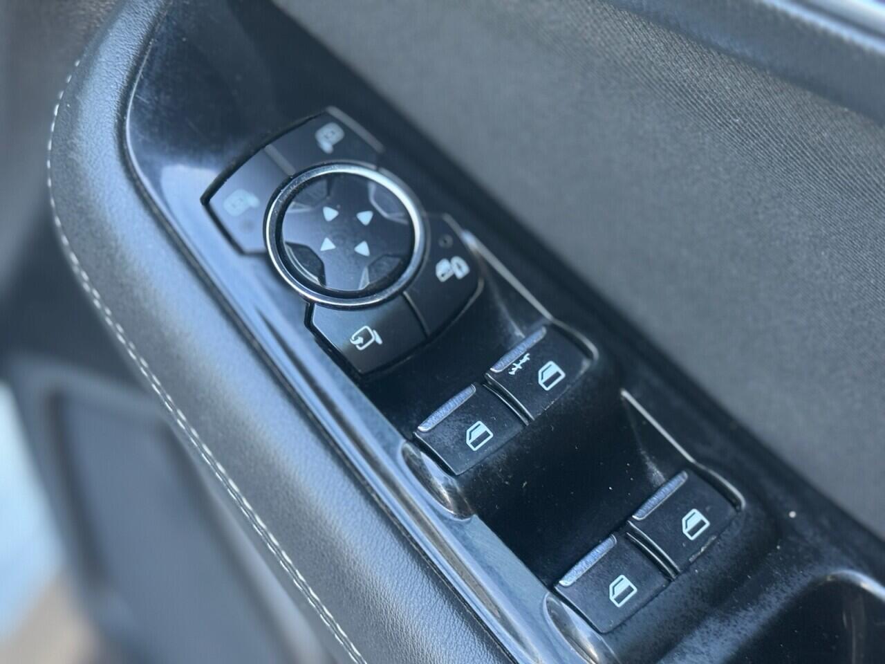 Ford S-Max view 26