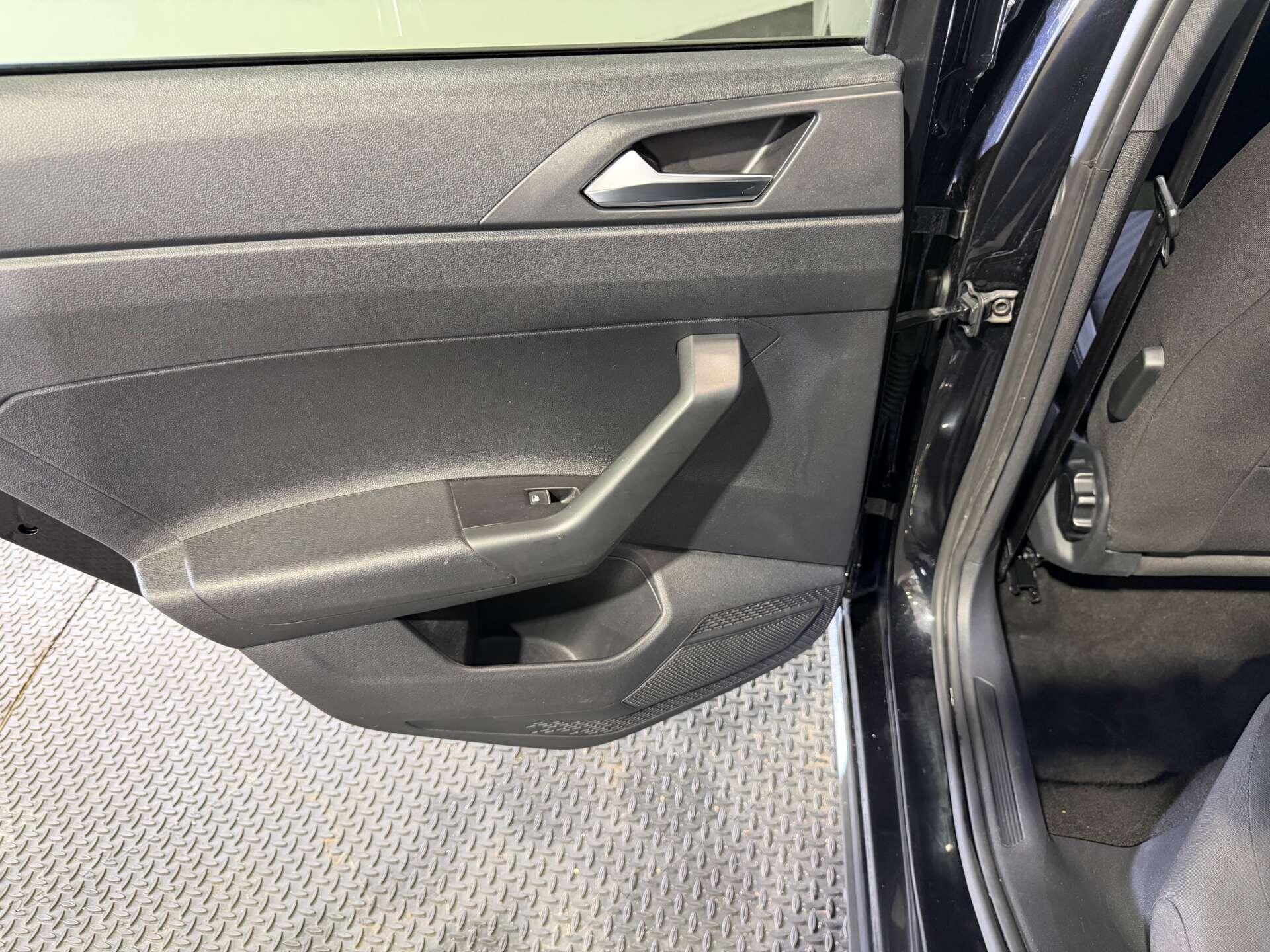 Volkswagen Polo view 47