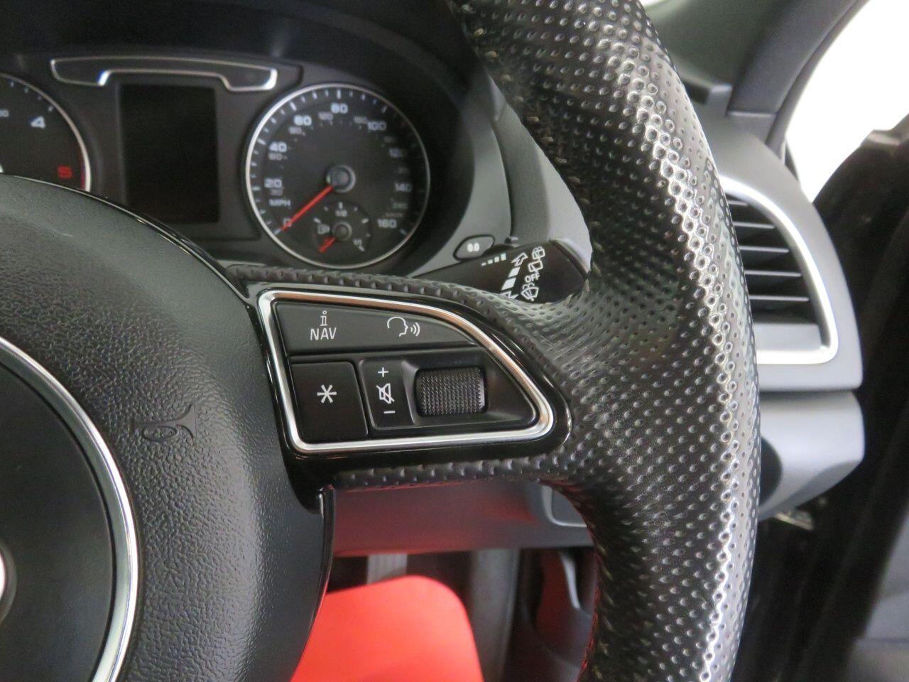 Audi Q3 view 46