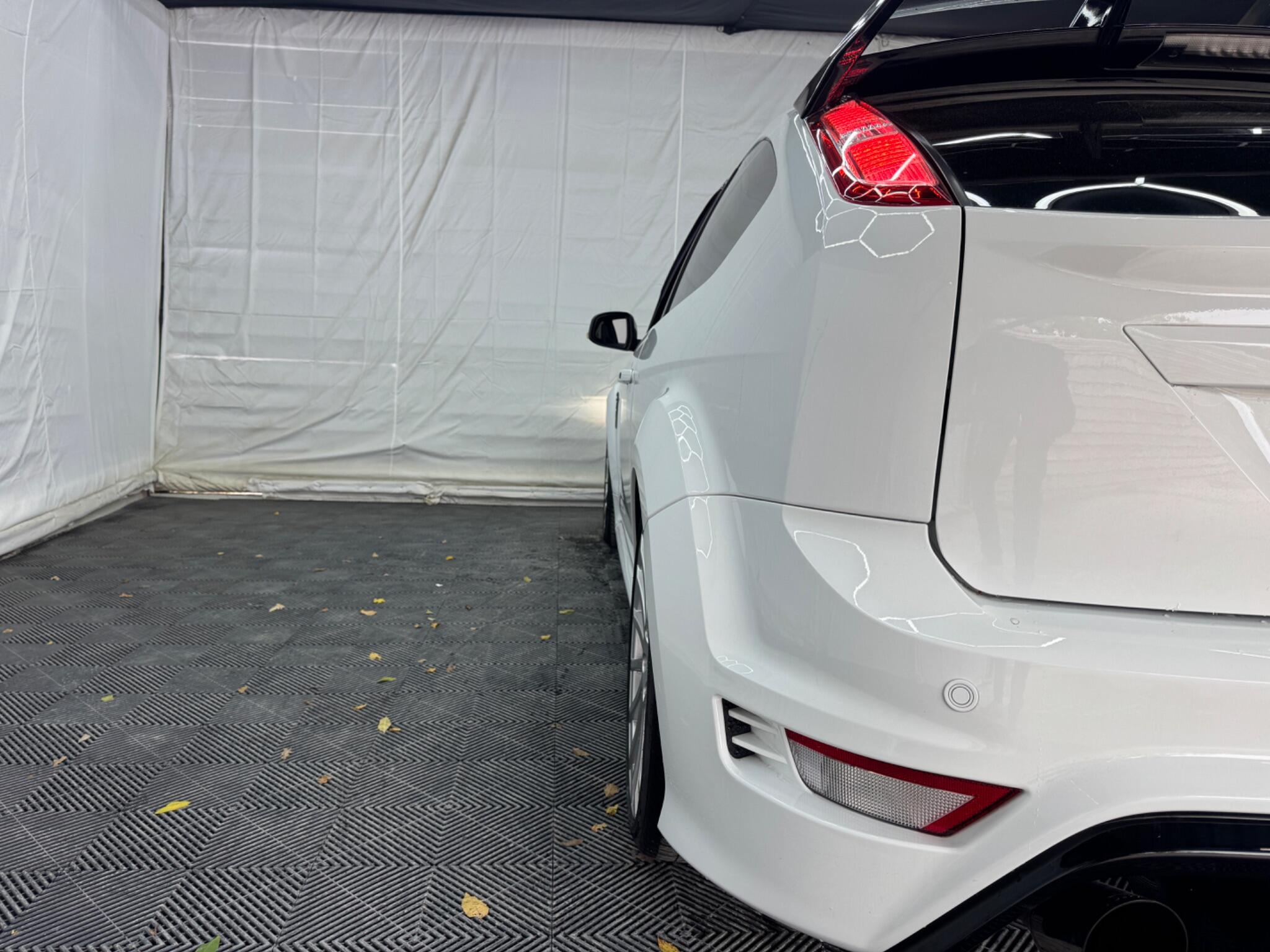 Ford Focus view 12