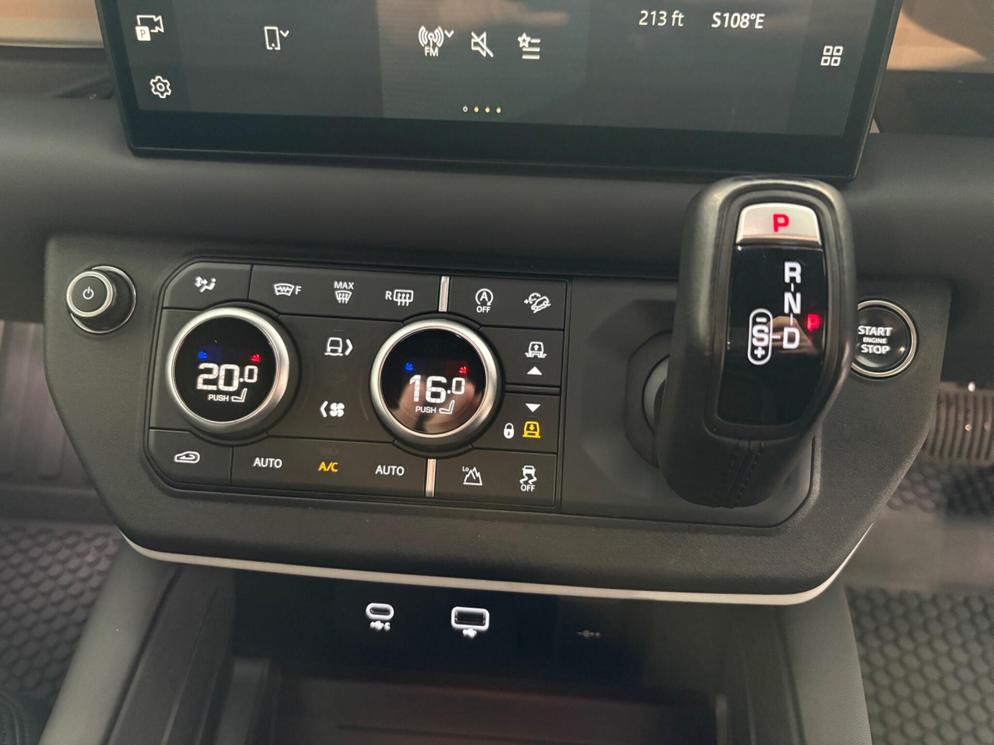 Land Rover Defender view 12
