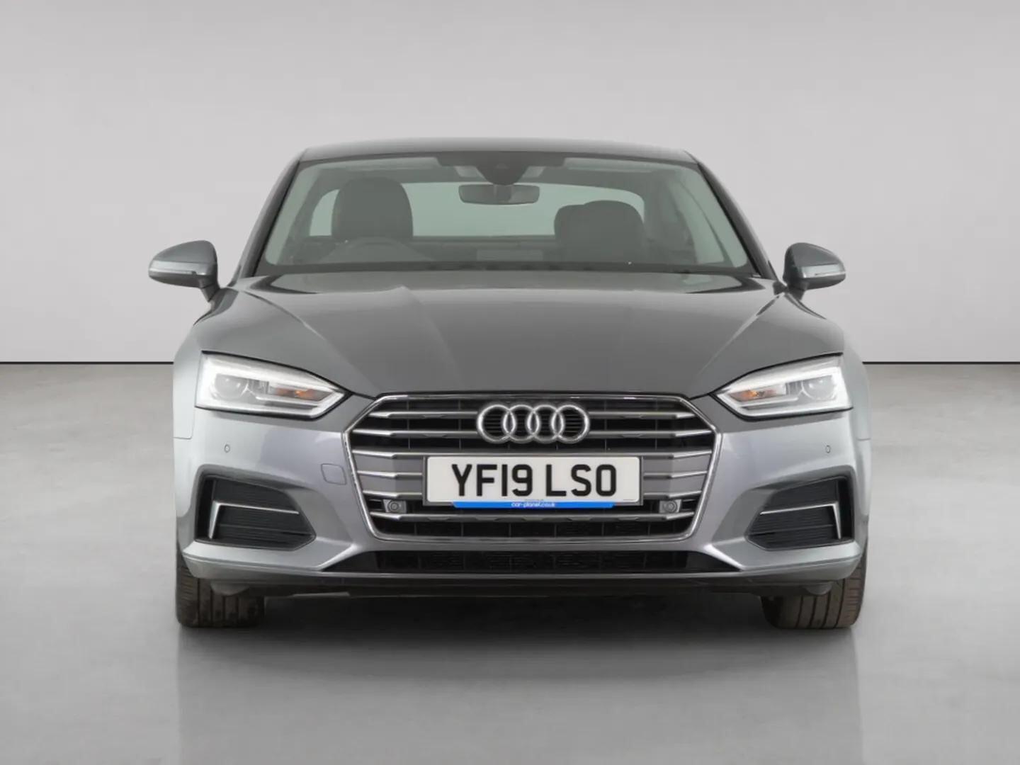 Audi A5 view 5