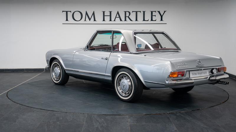 Mercedes-Benz SL view 25