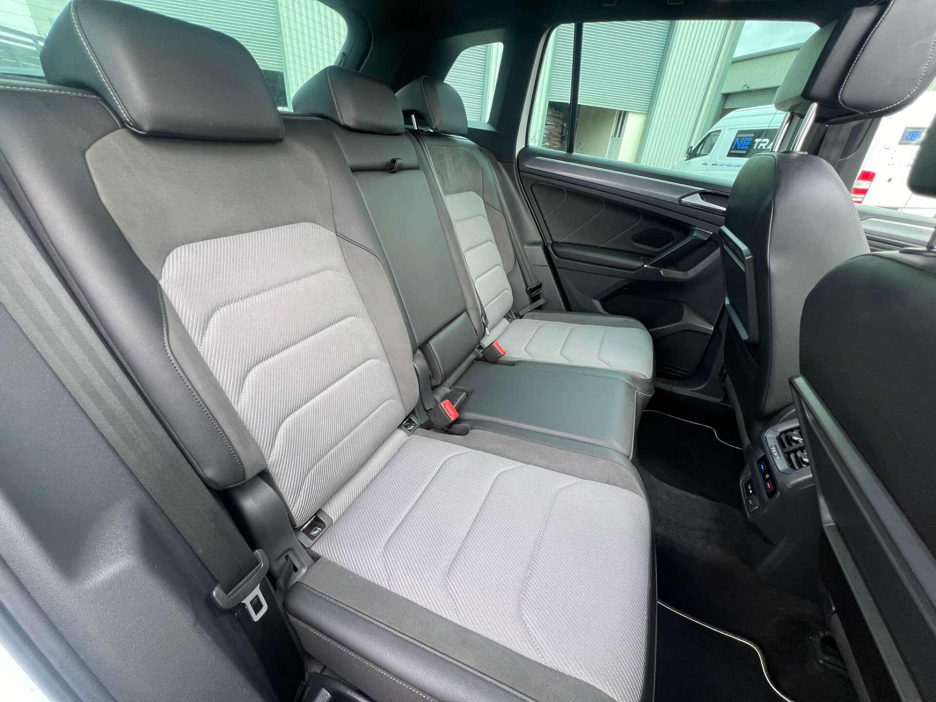 Volkswagen Tiguan view 23