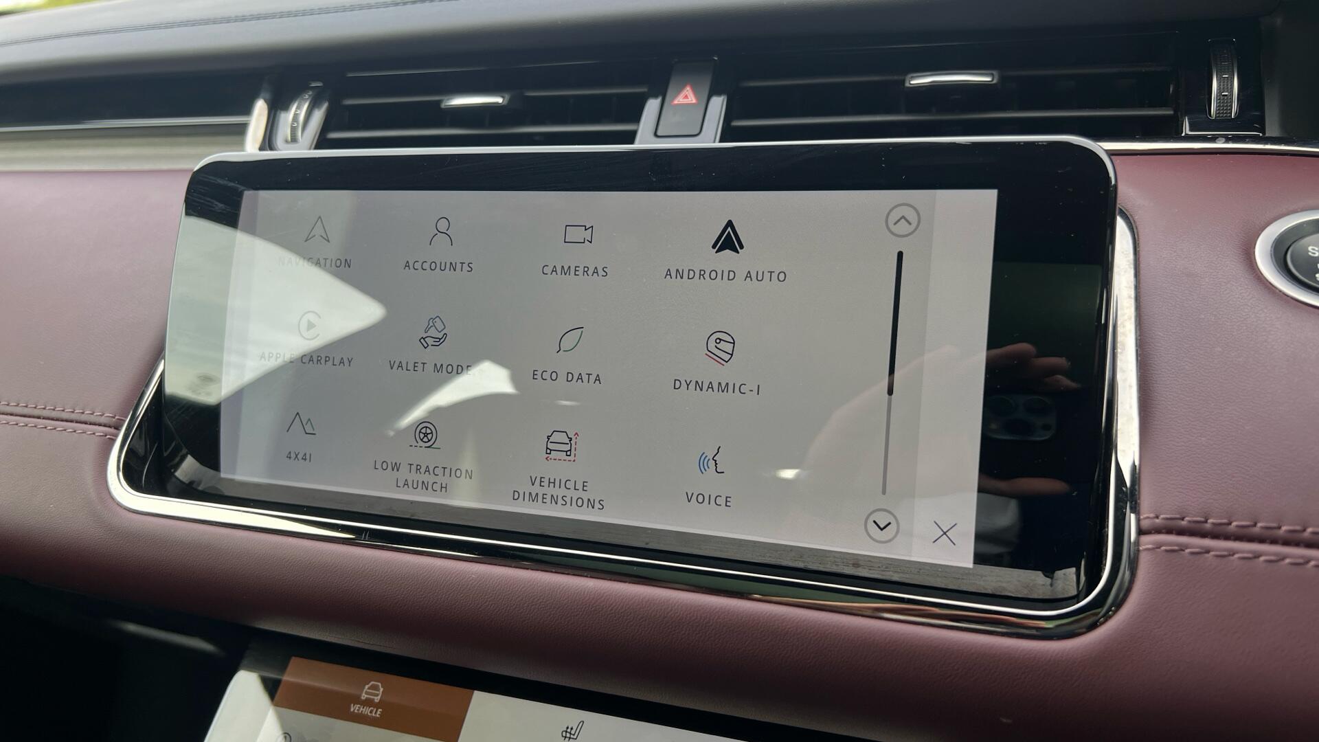 Land Rover Range Rover Evoque view 29