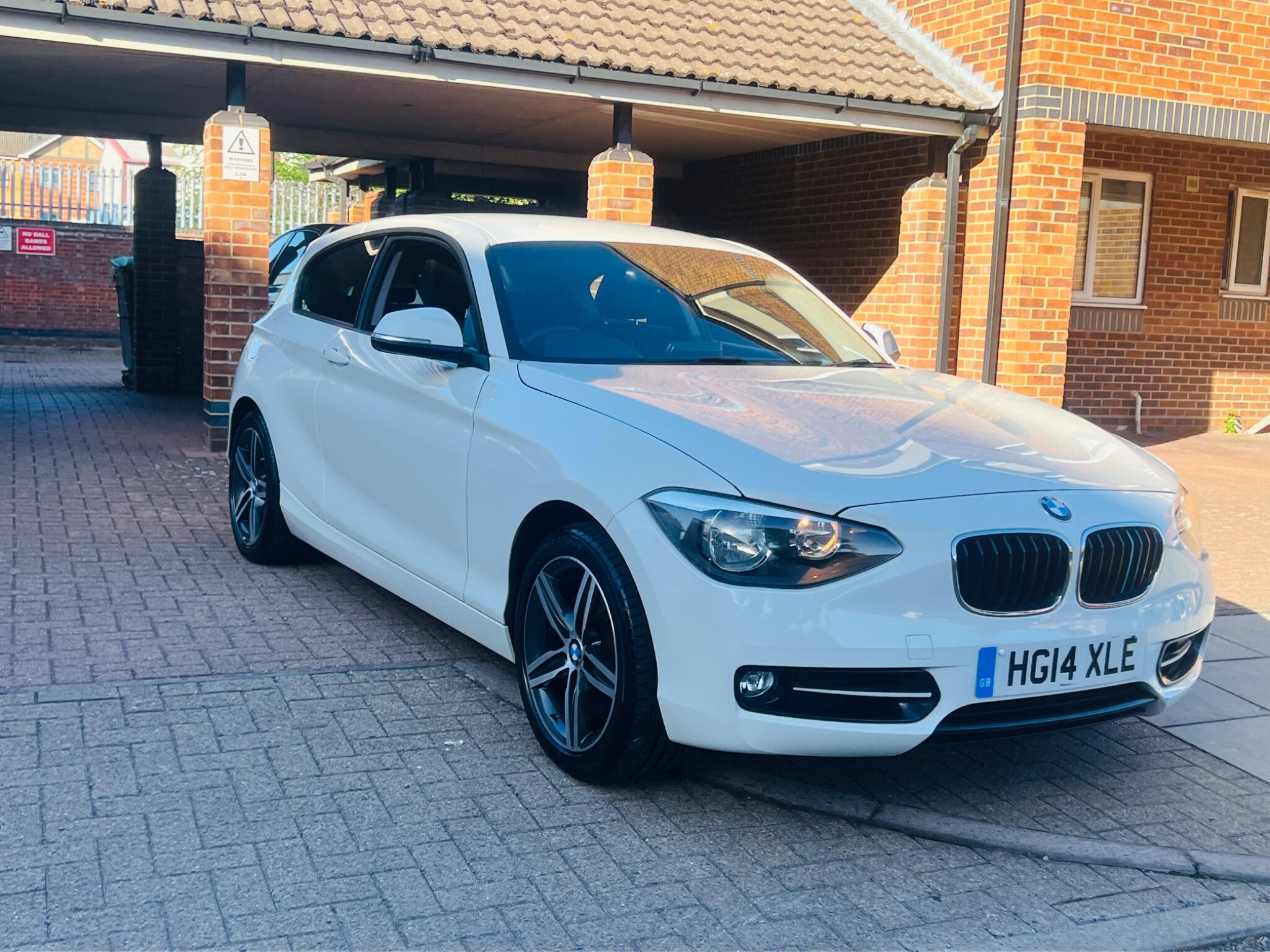 BMW 1 Series view 9
