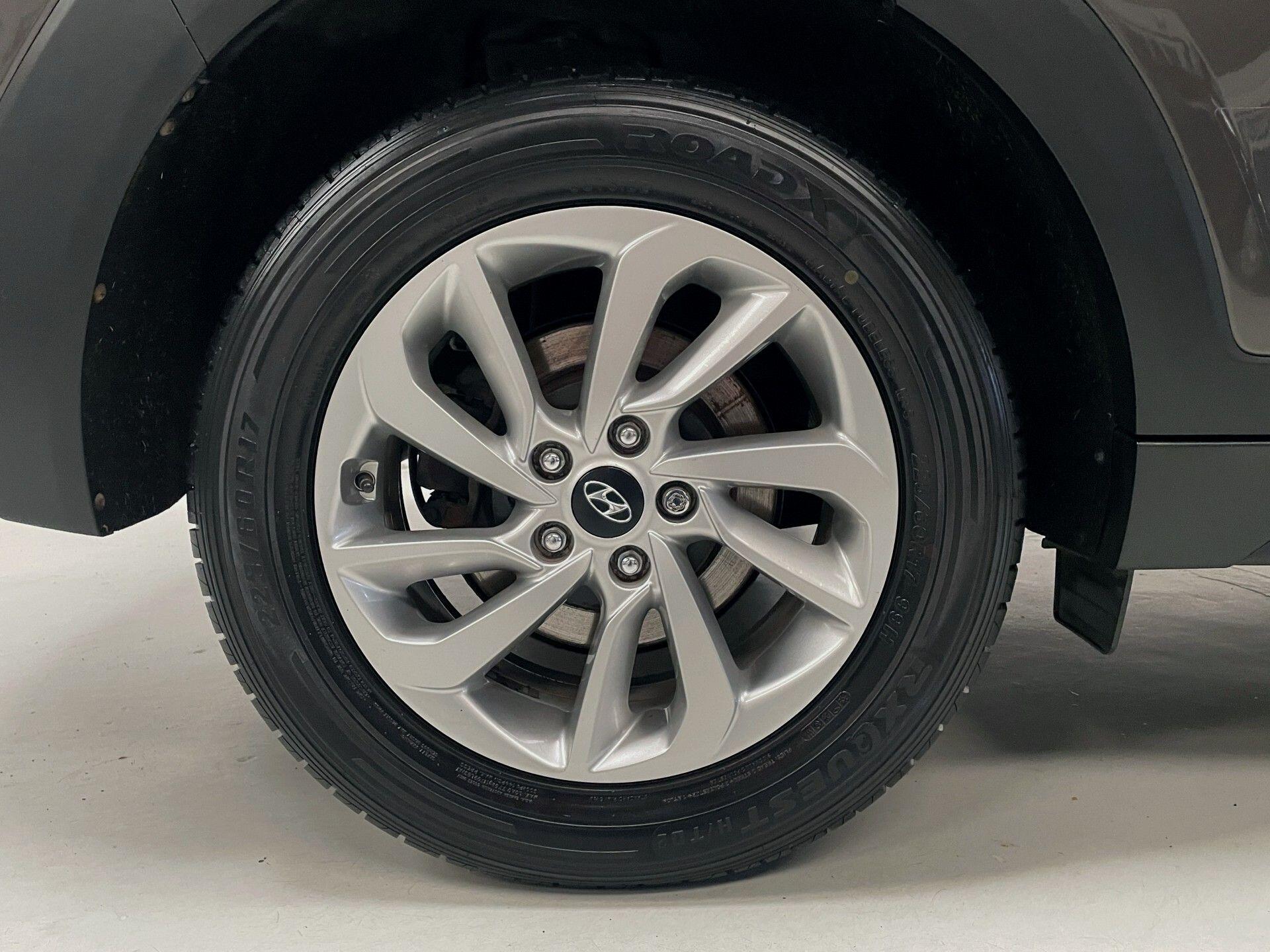 Hyundai Tucson view 34