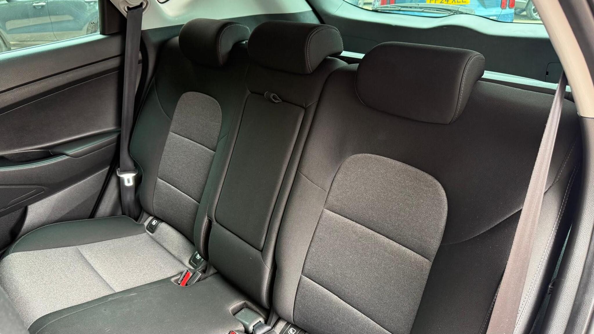 Hyundai Tucson view 29