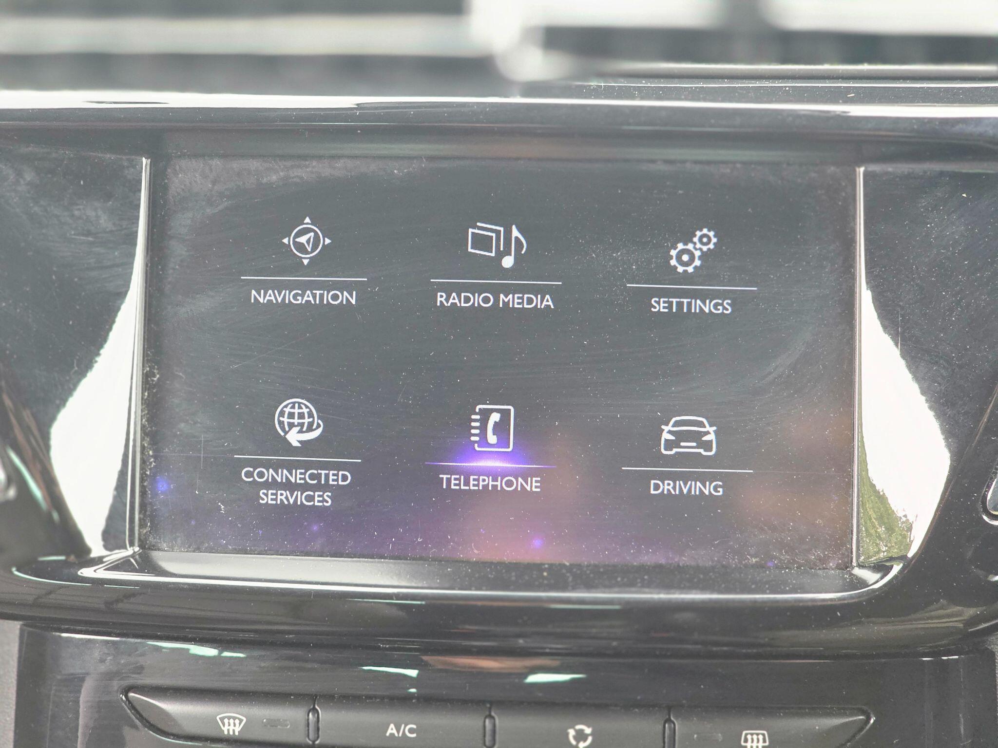DS Automobiles DS 3 view 51