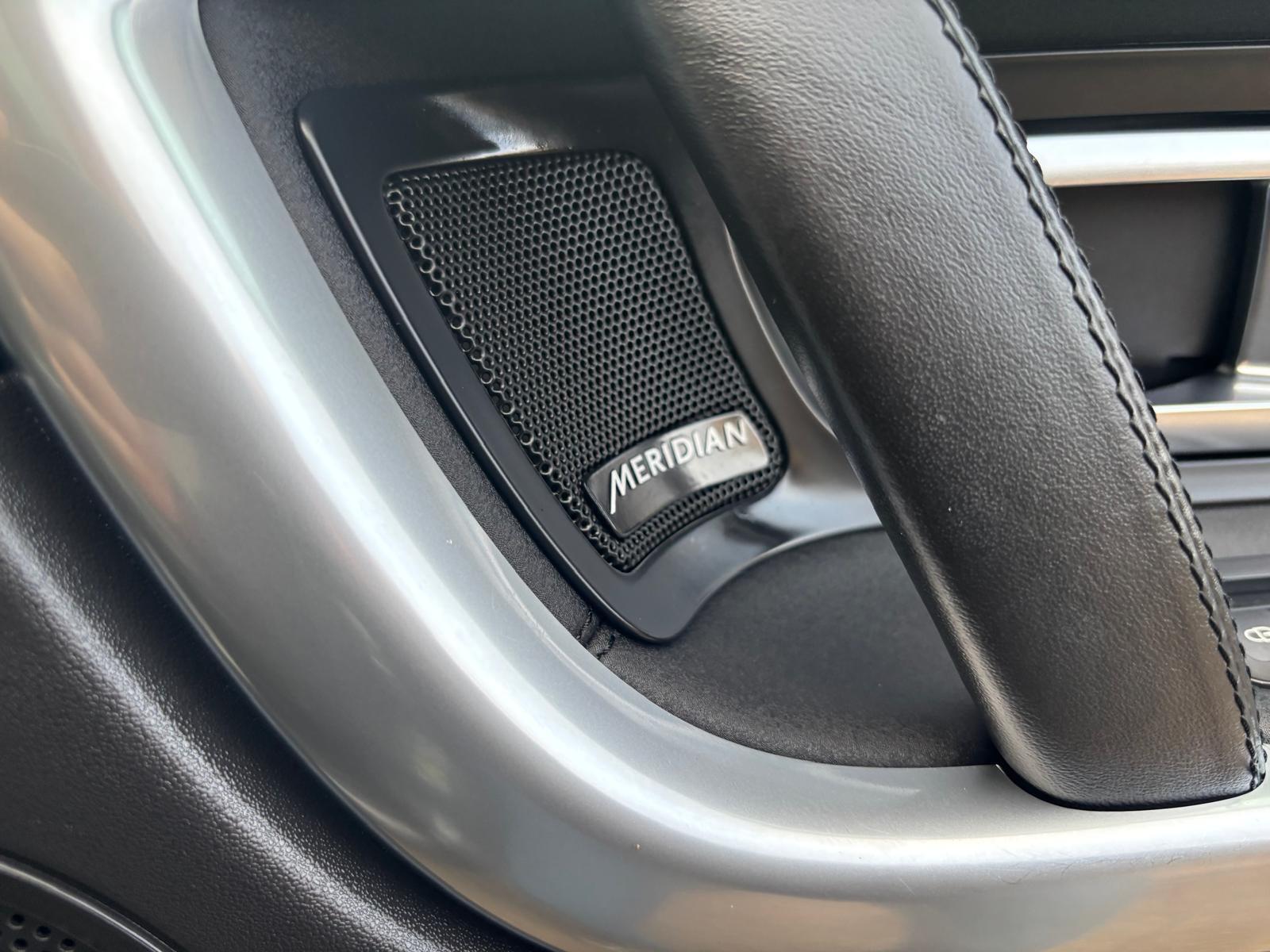 Land Rover Discovery Sport view 20