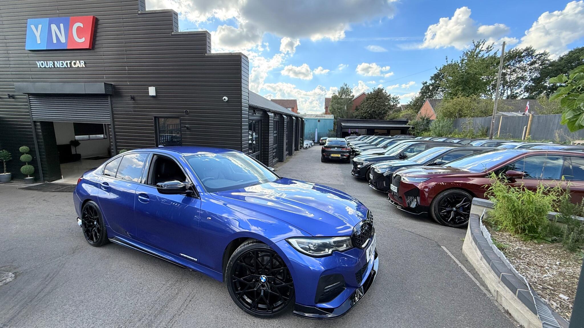 BMW 3 Series view 3