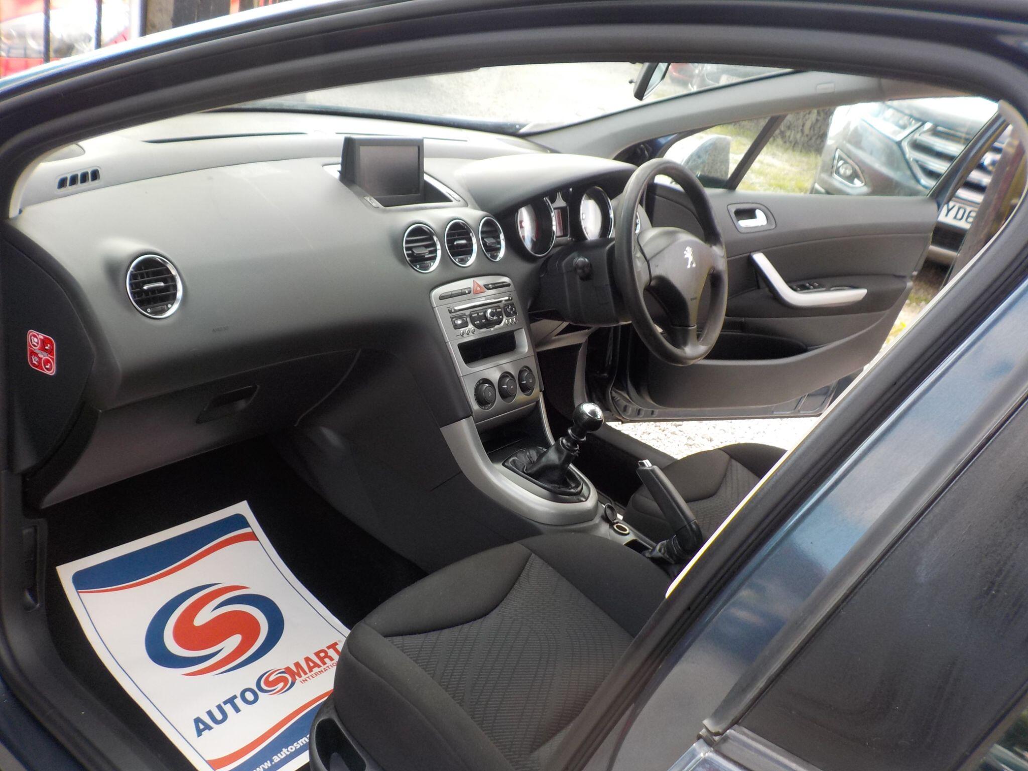 Peugeot 308 1.6 e-HDi SR Euro 5 (s/s) 5dr