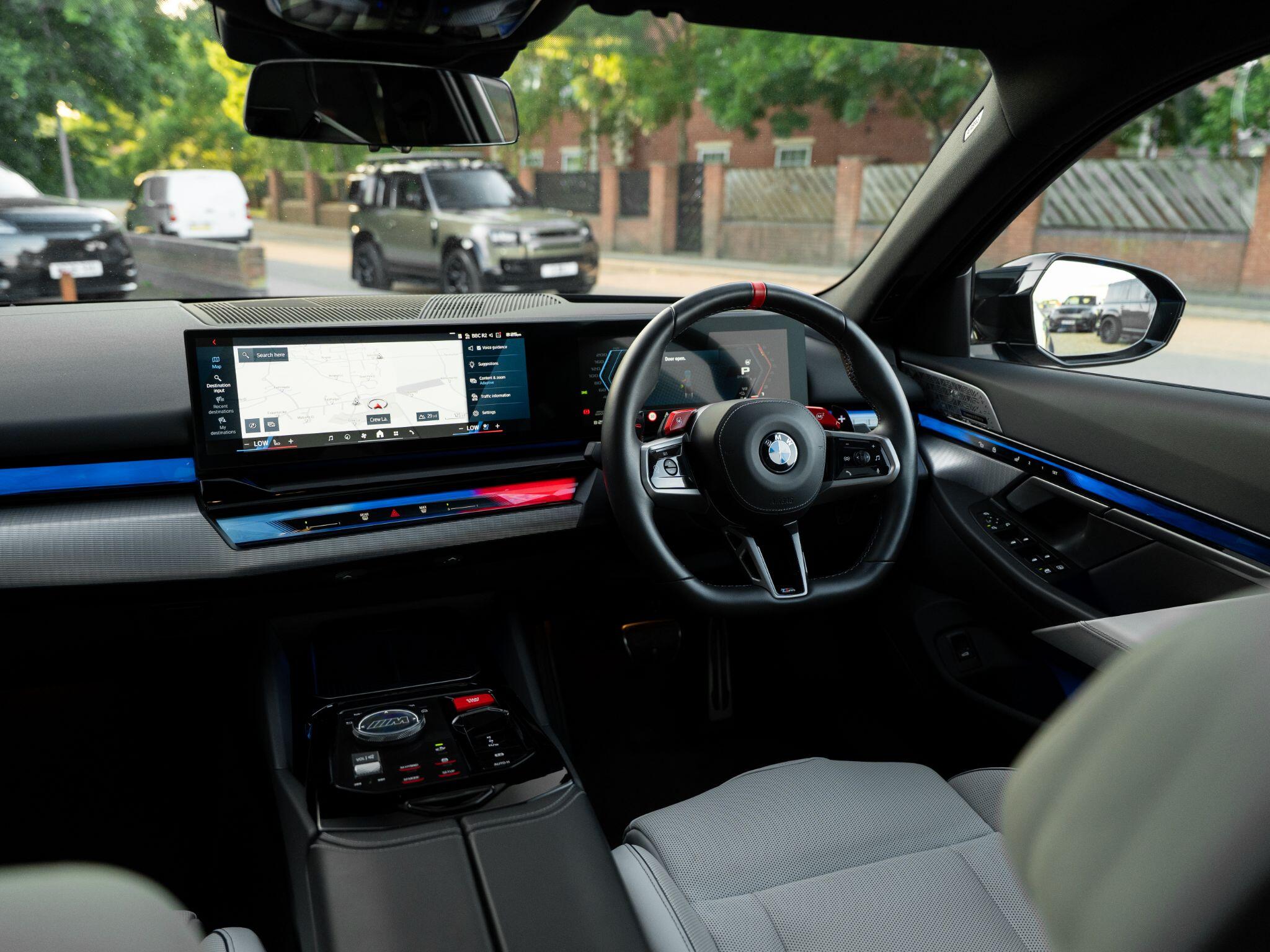 BMW M5 view 38
