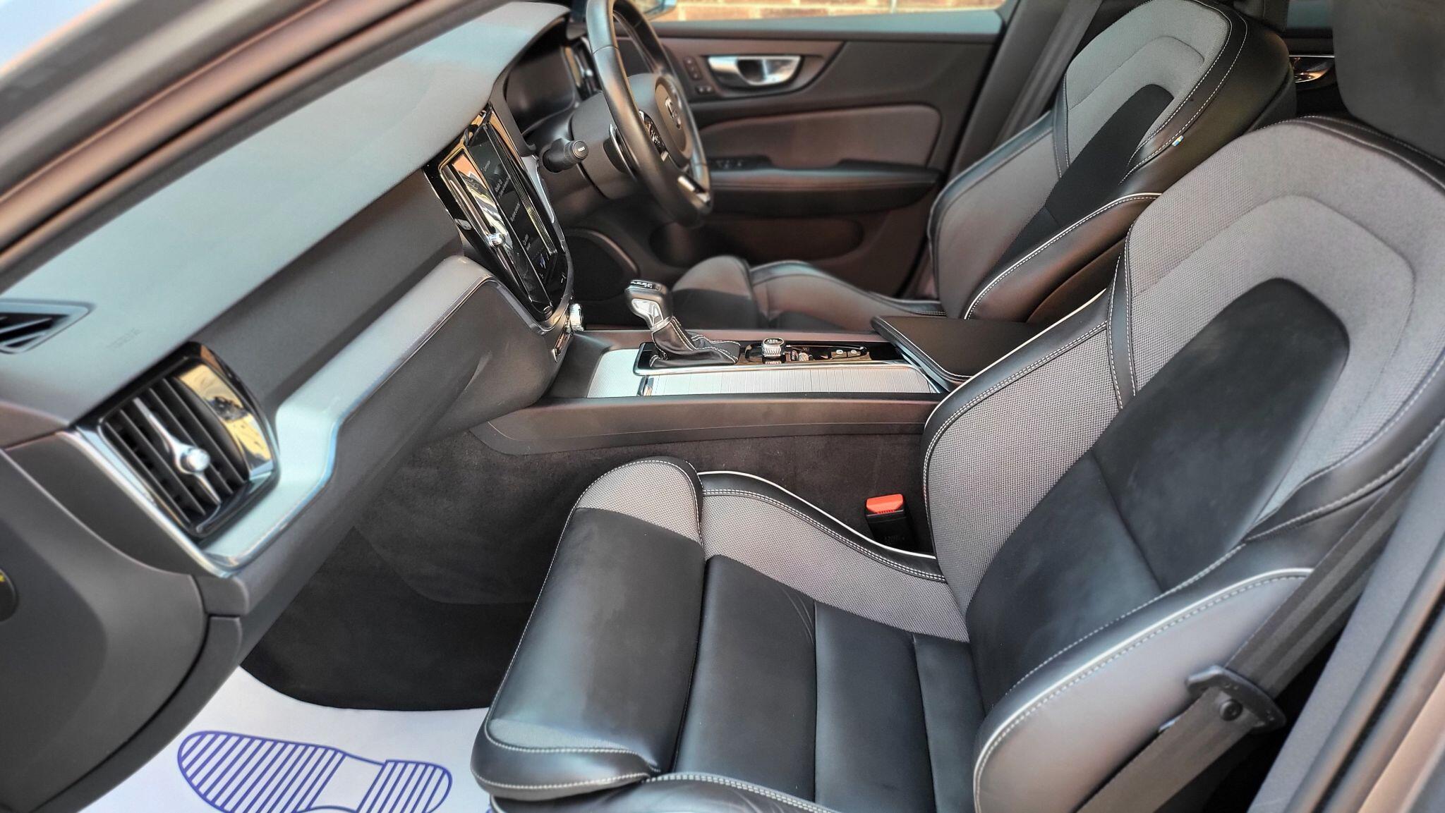 Volvo V60 view 30