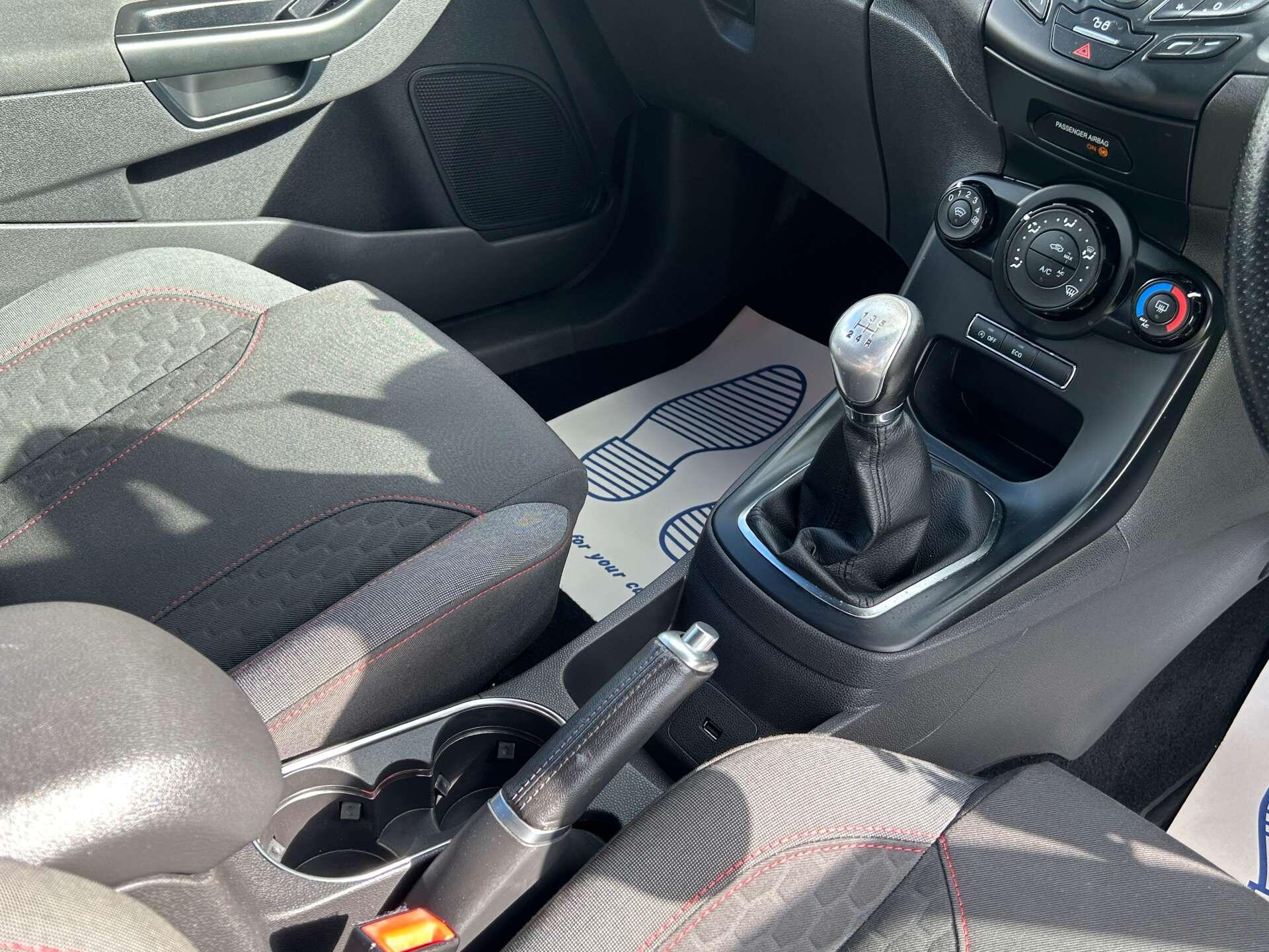 Ford Fiesta view 30