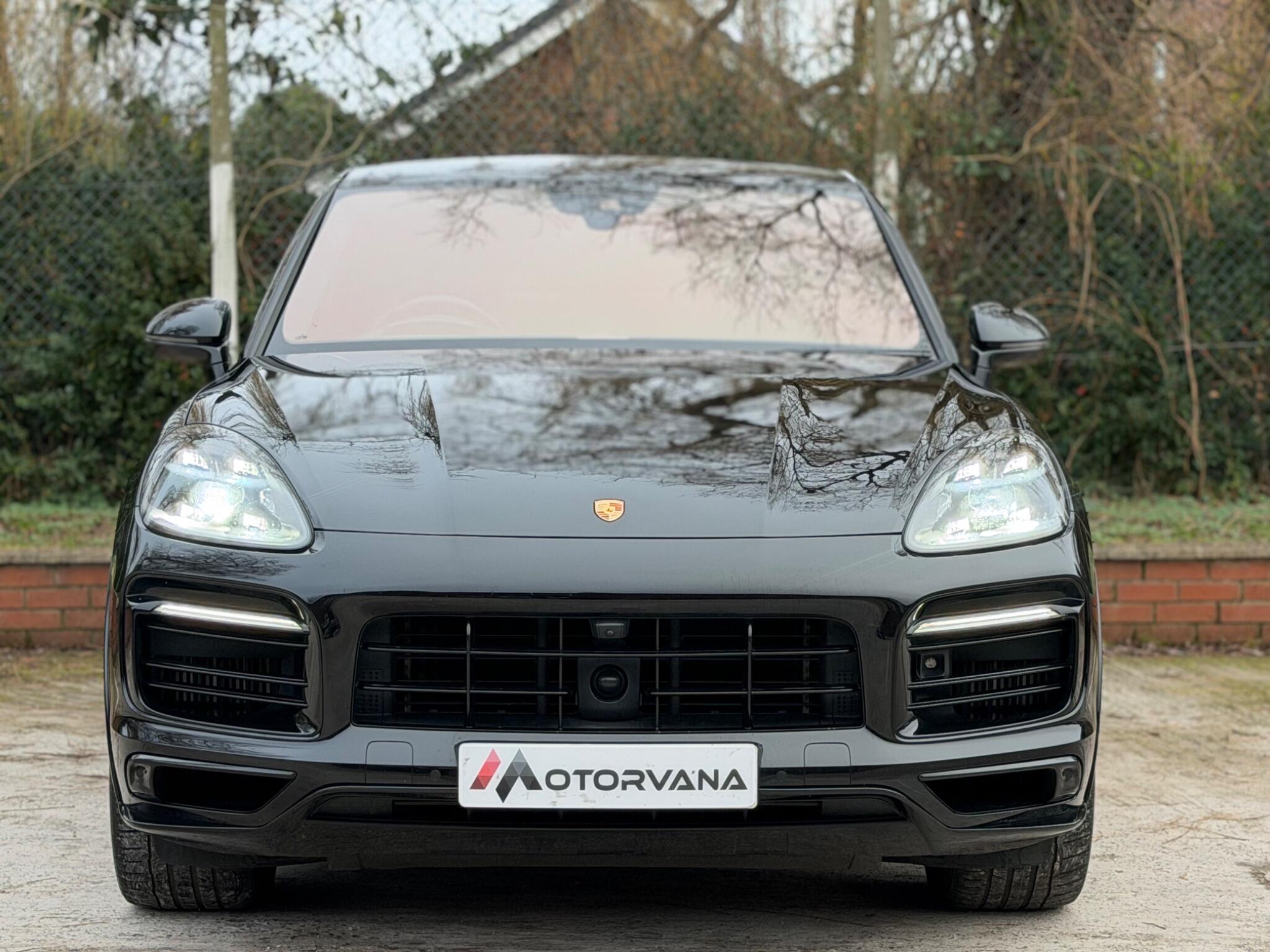 Porsche Cayenne view 2