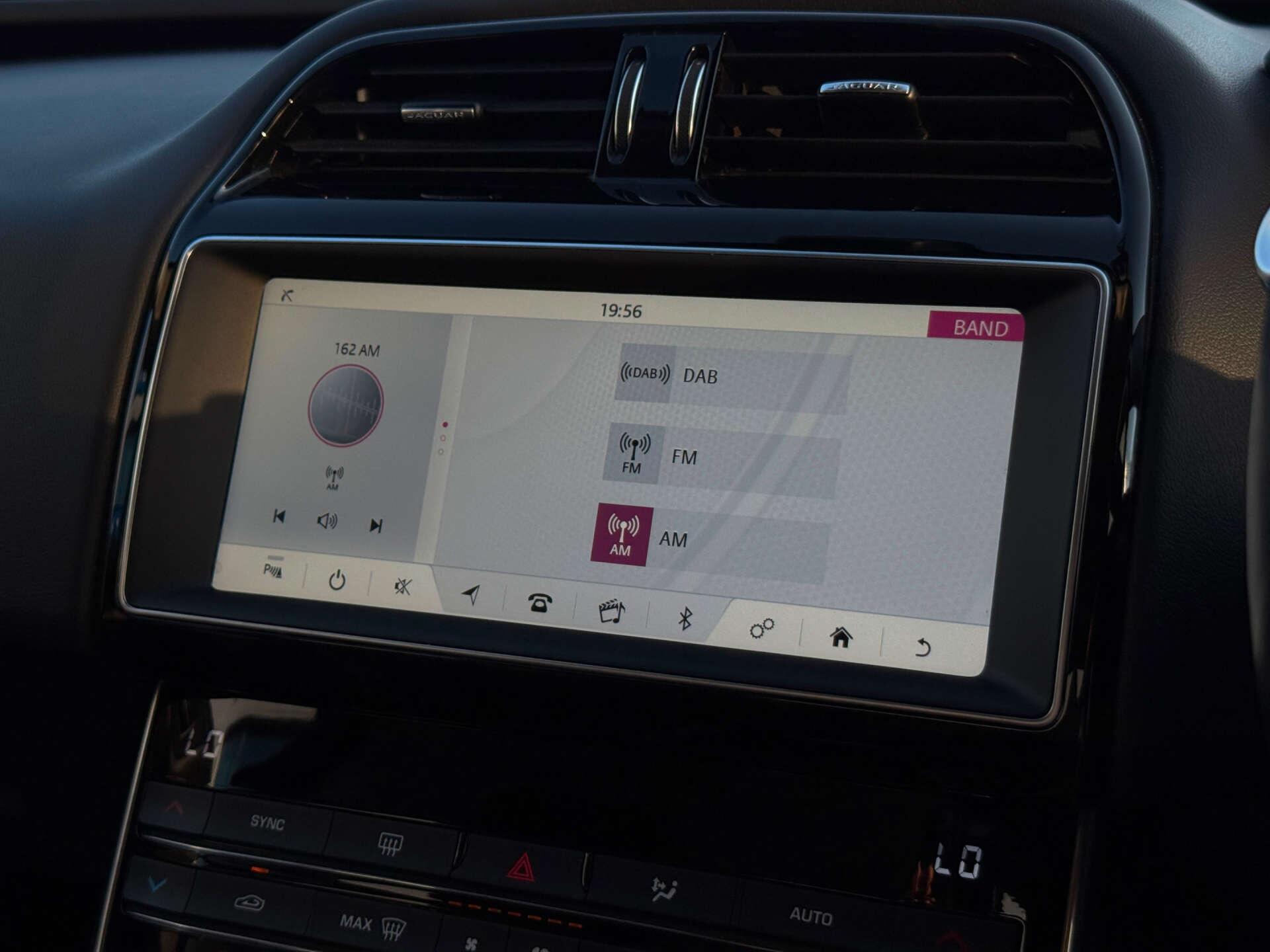 Jaguar Xe view 63