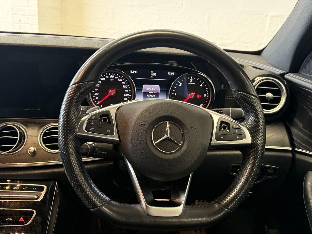 Mercedes-Benz E Class view 35