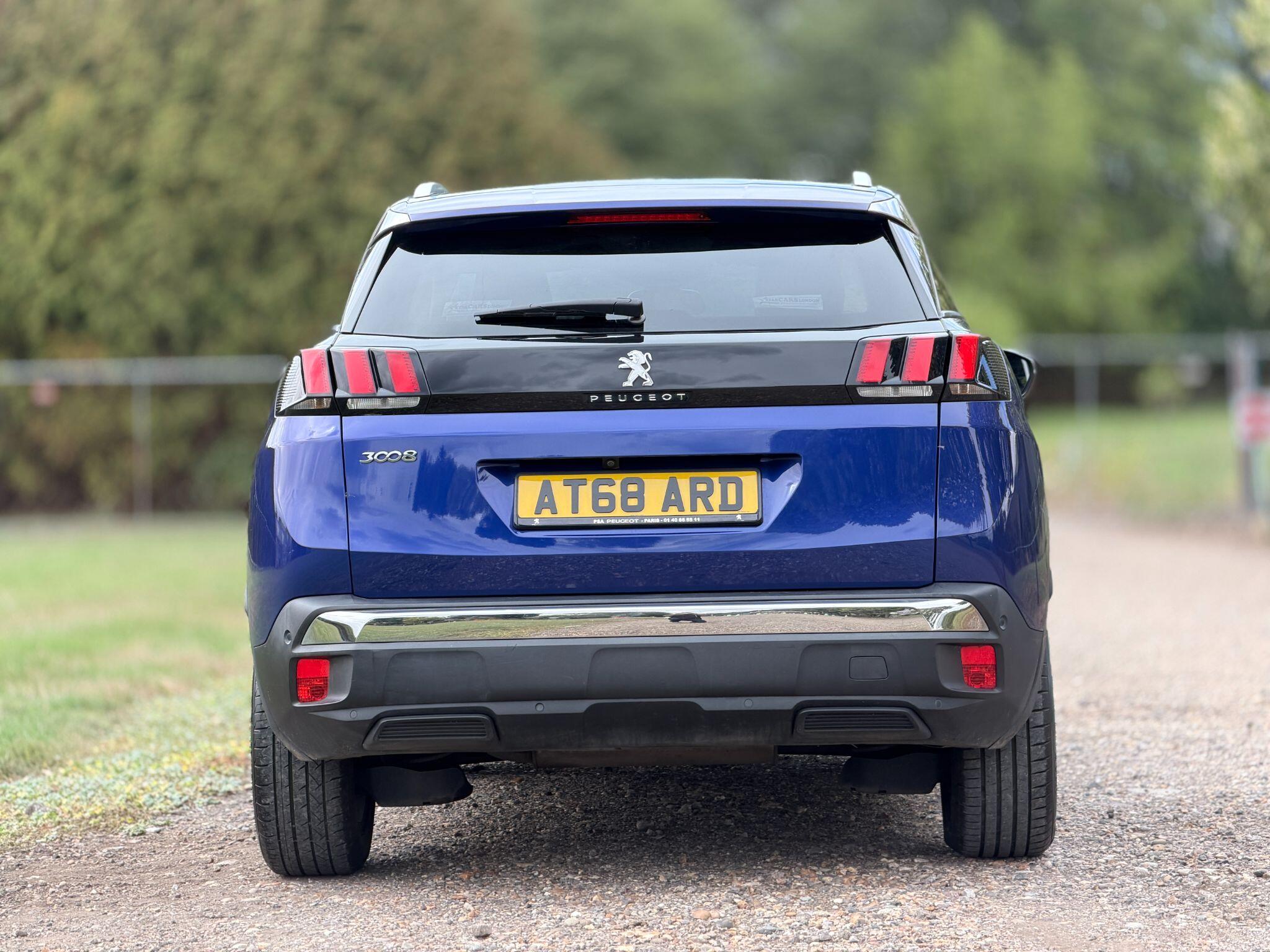 Peugeot 3008 view 9