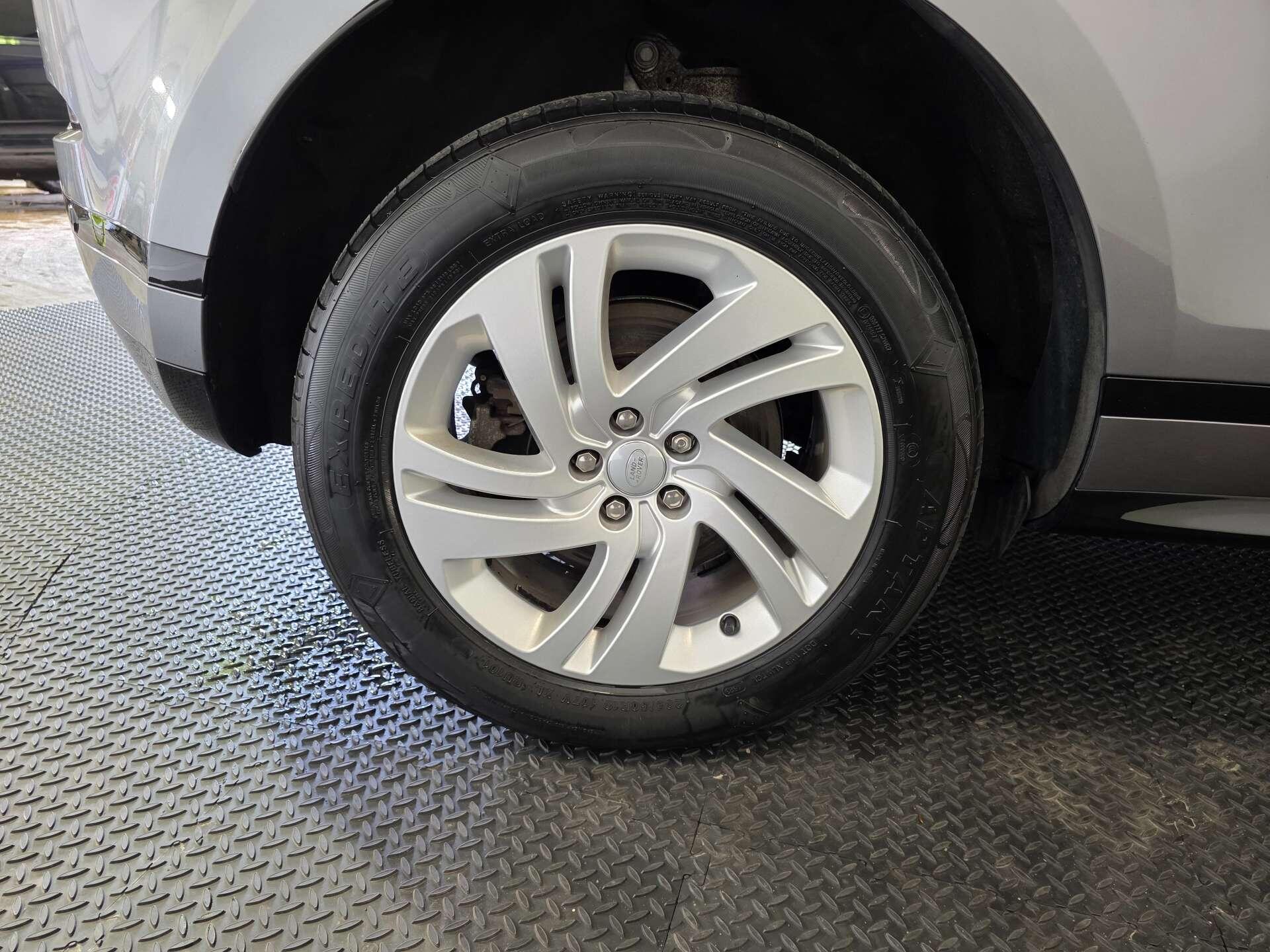 Land Rover Range Rover Evoque view 63