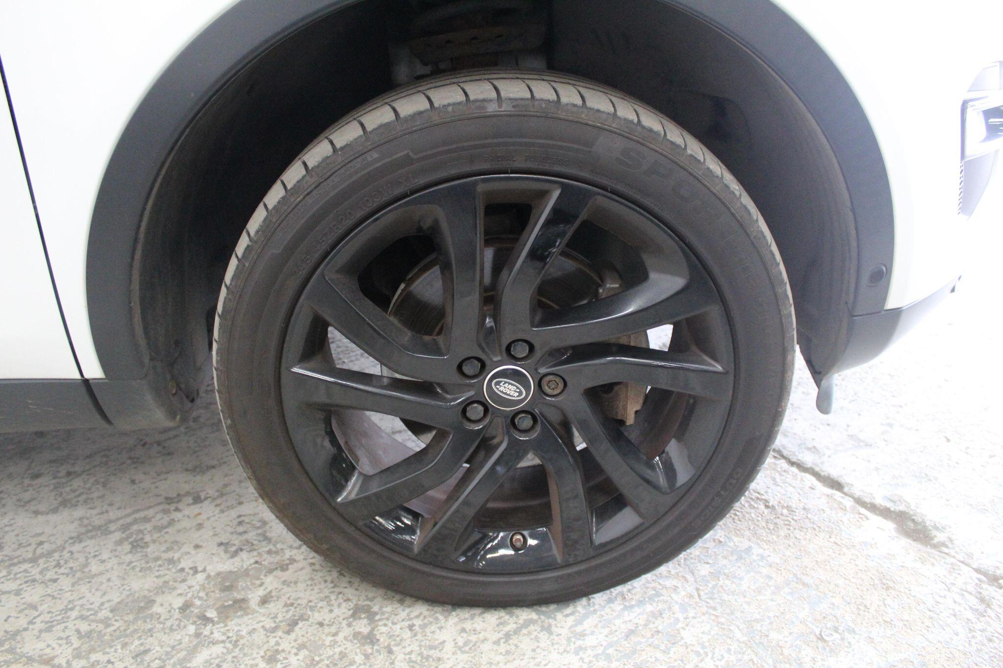 Land Rover Discovery Sport view 55