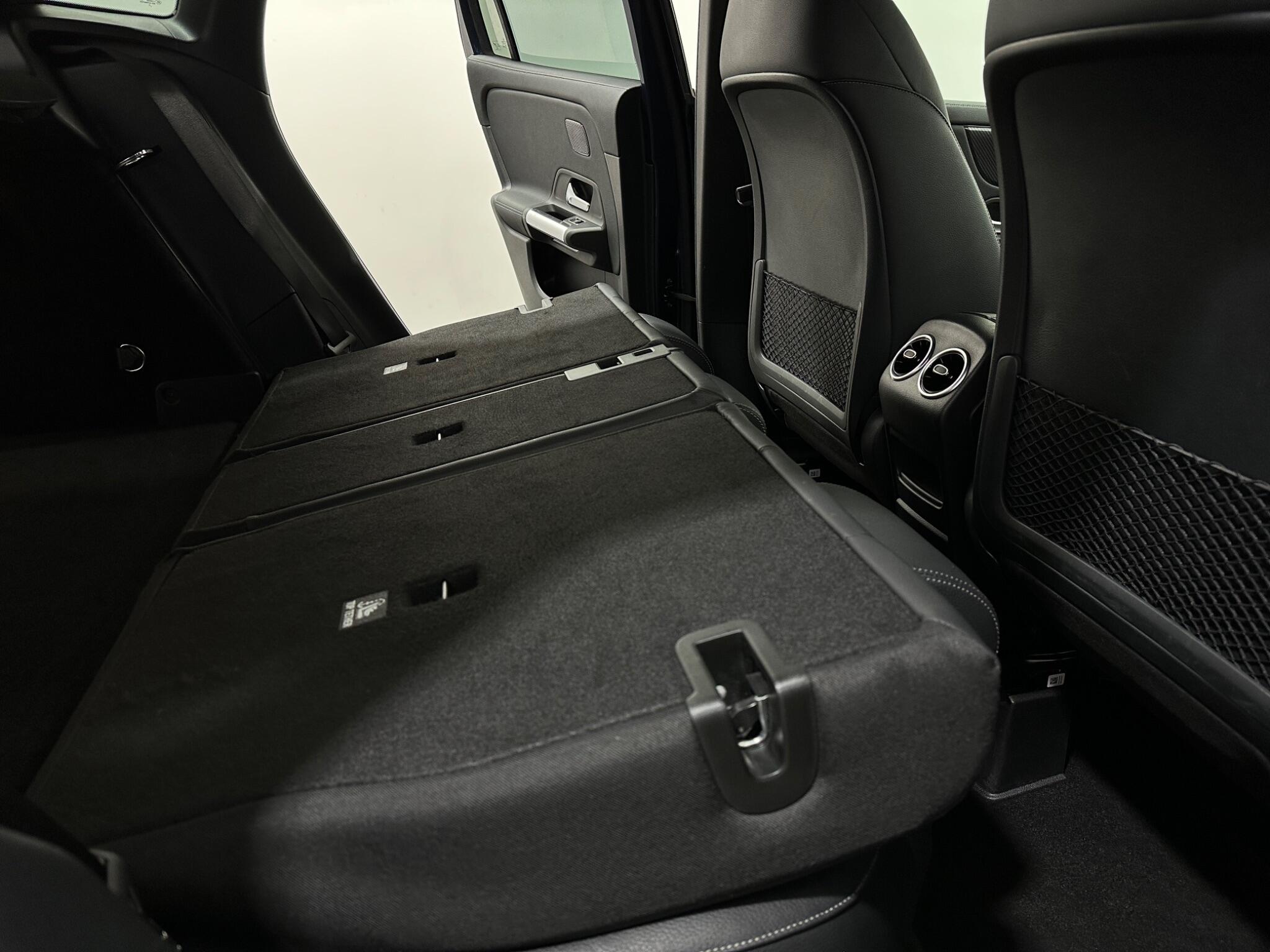 Mercedes-Benz Gla view 48