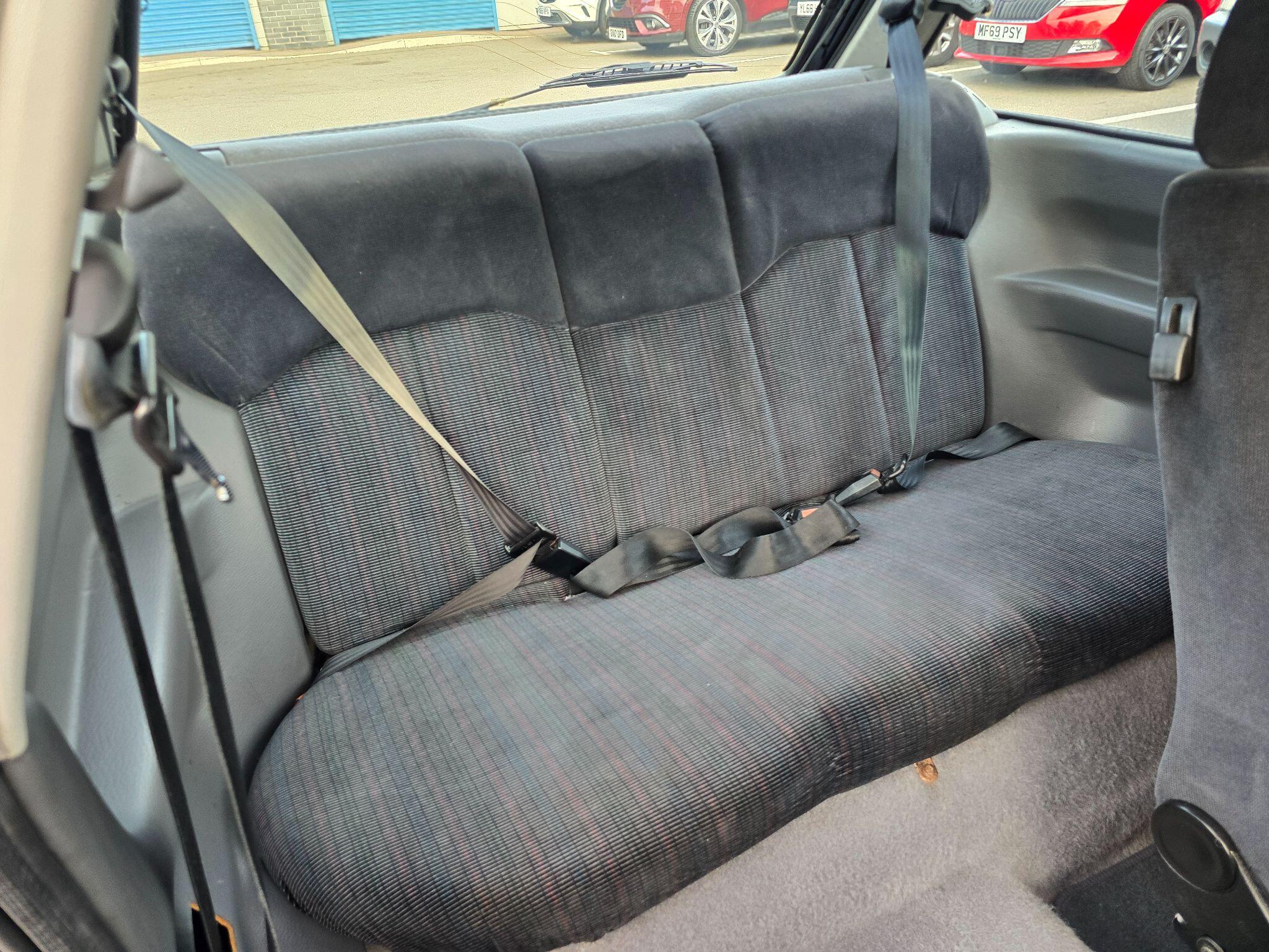 Ford Fiesta view 24