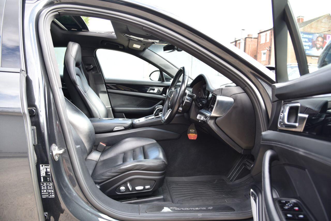 Porsche Panamera view 21