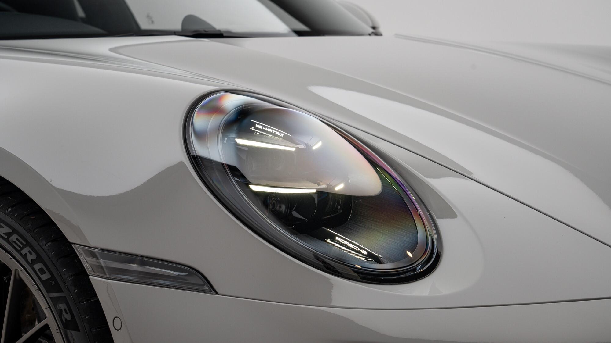 Porsche 911 view 48