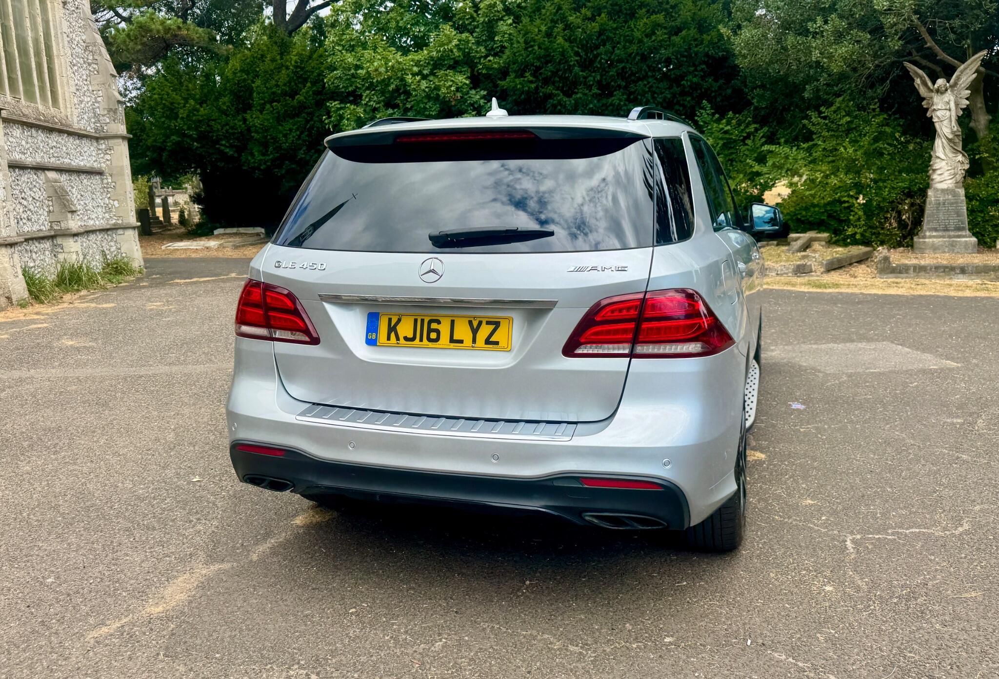 Mercedes-Benz Gle view 15