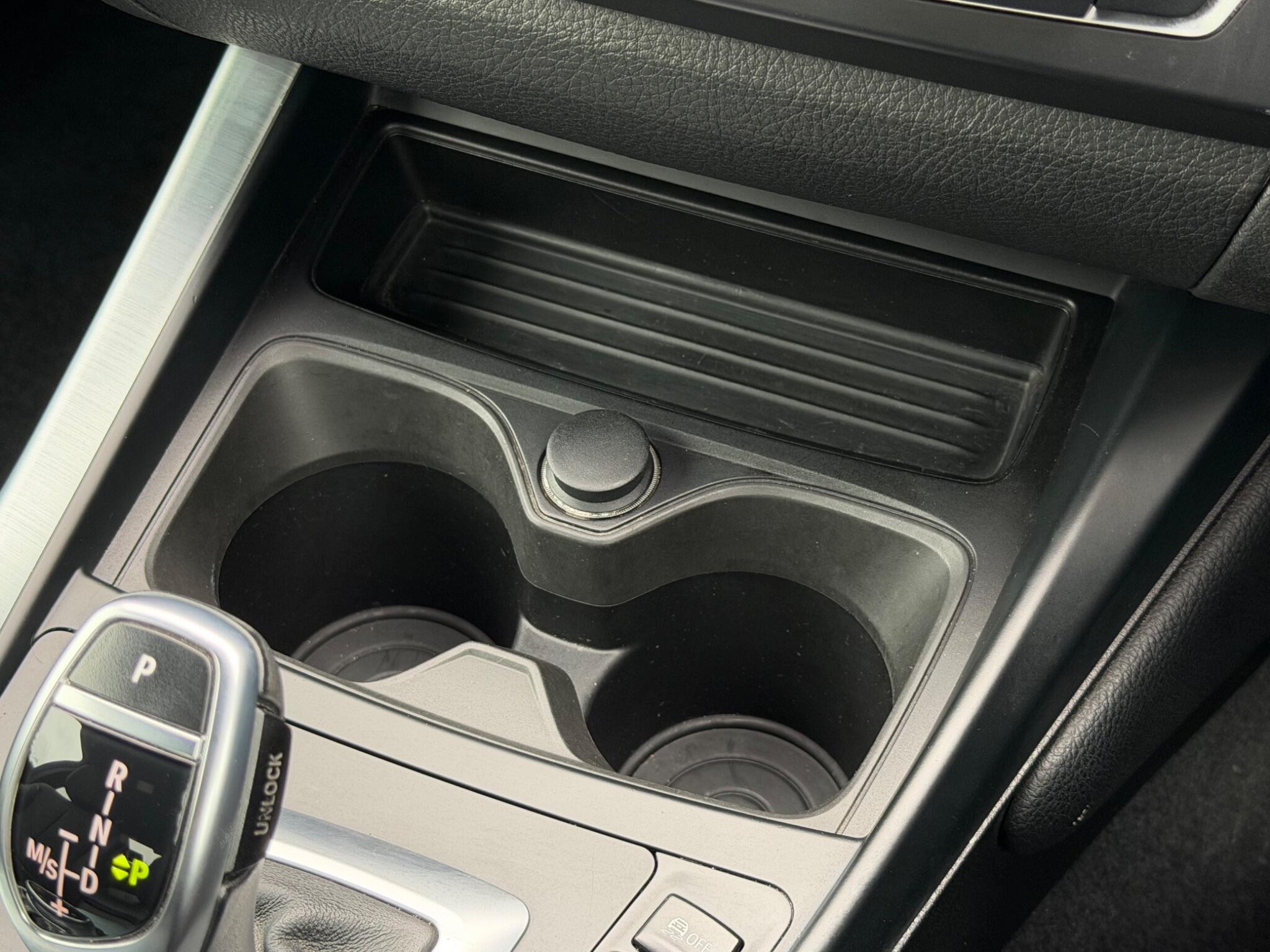 BMW 2 Series view 36