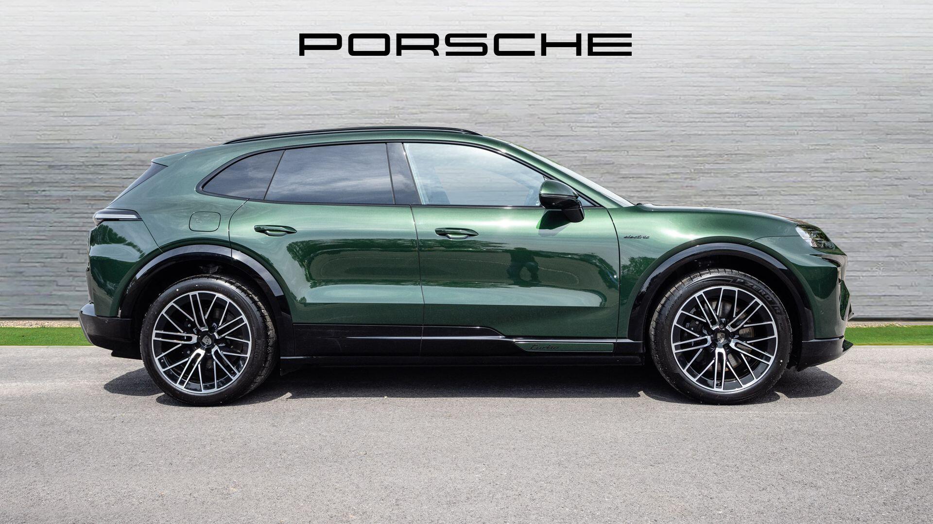 Porsche Cayenne view 8