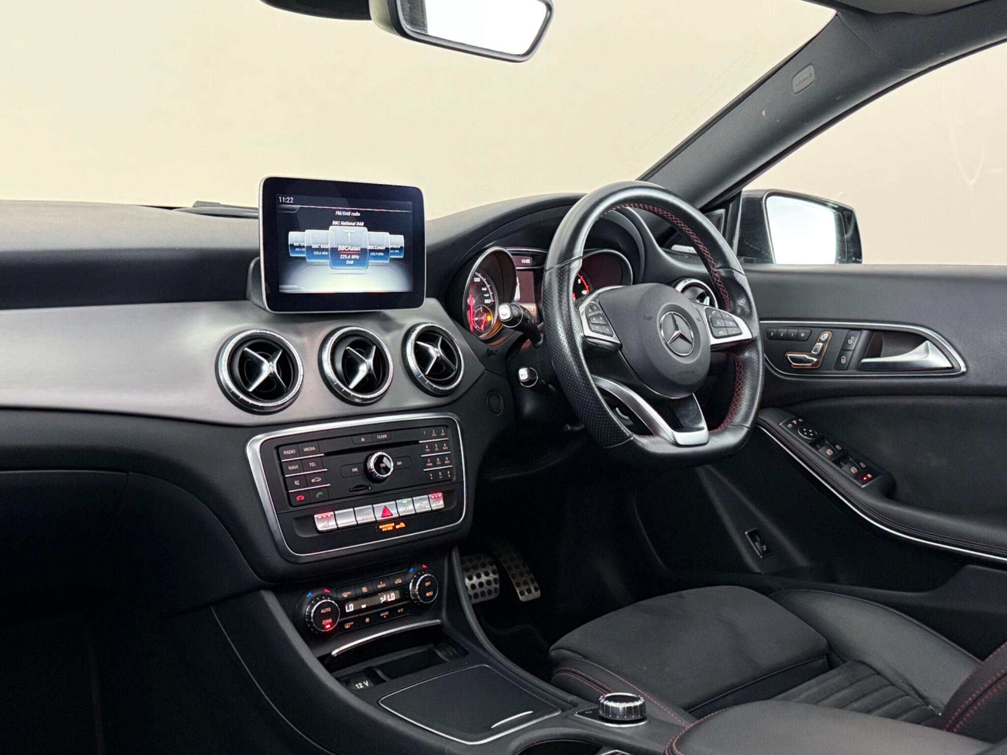 Mercedes-Benz CLA view 34