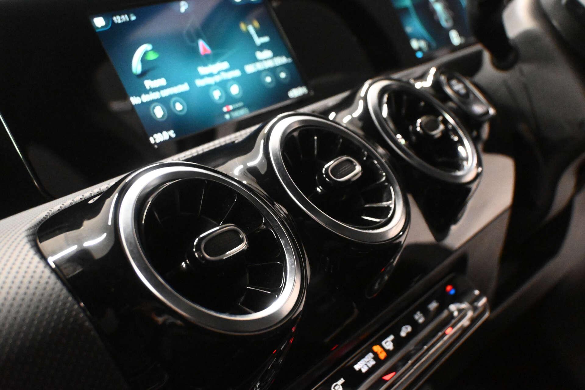 Mercedes-Benz A-Class view 9