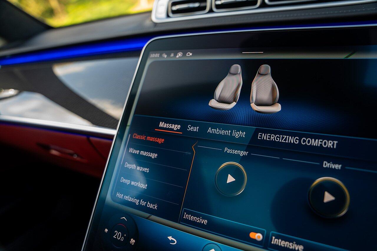 Mercedes-Benz S-Class view 94