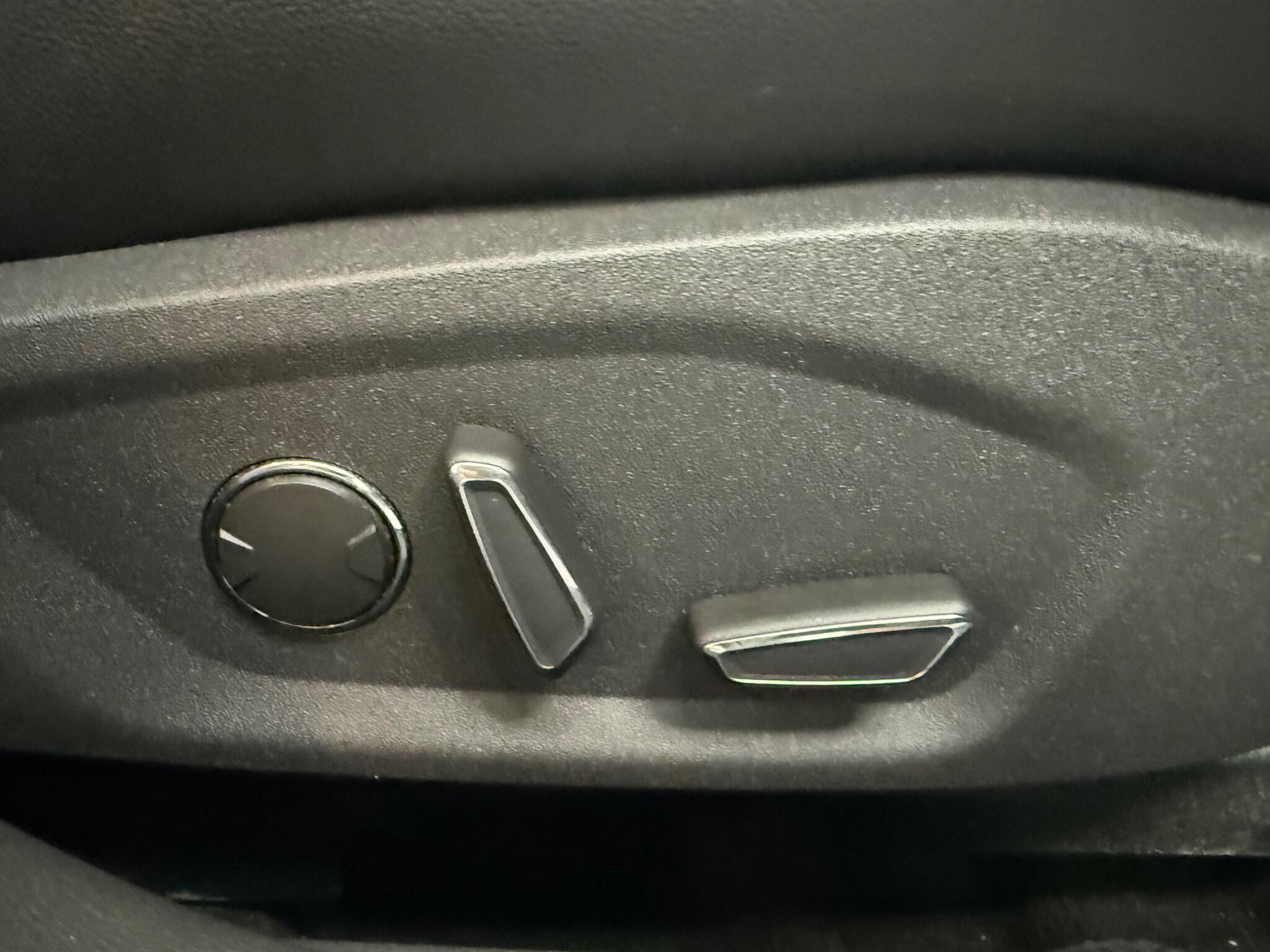 Ford Mondeo view 20