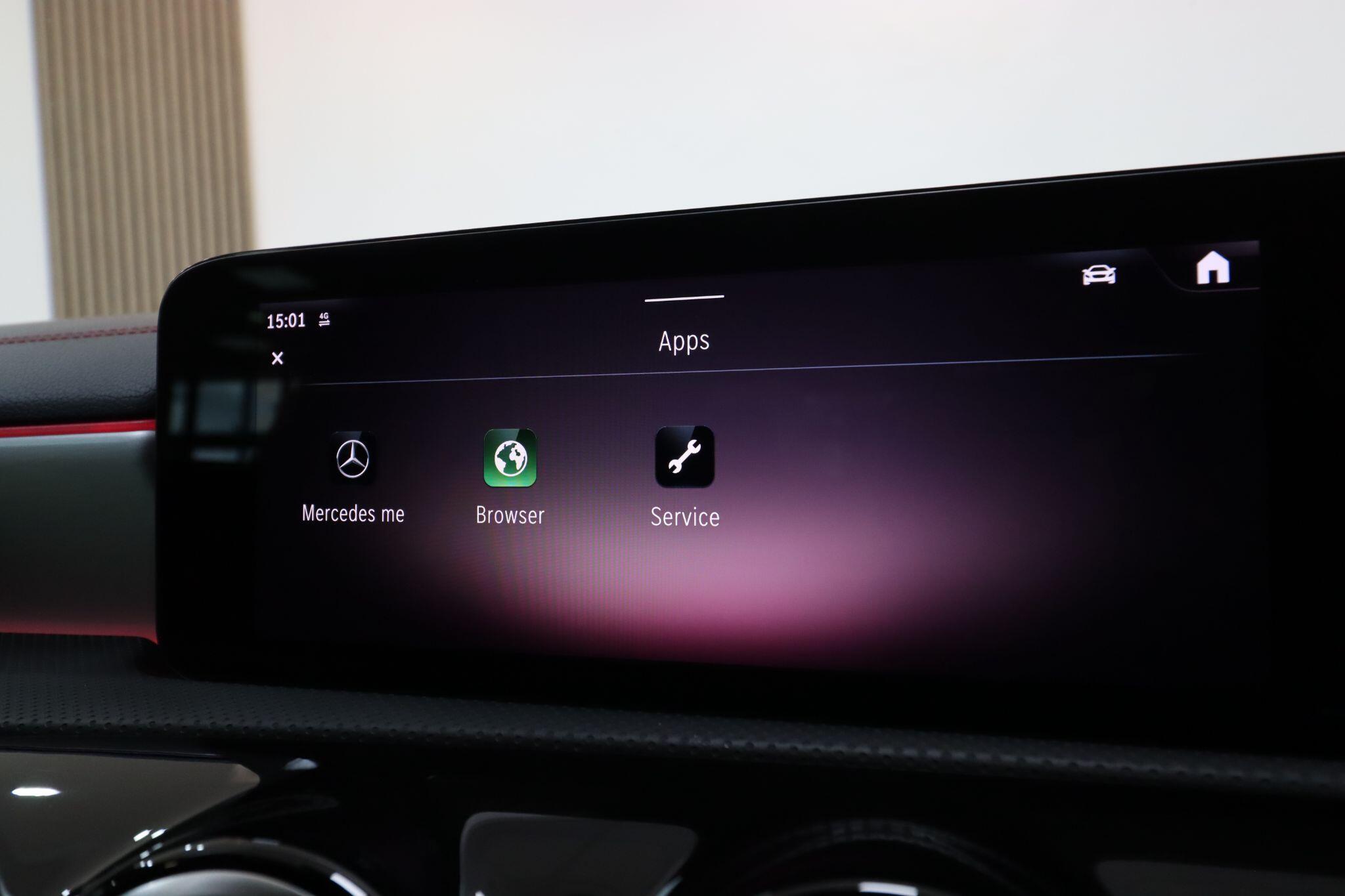 Mercedes-Benz Cla view 28