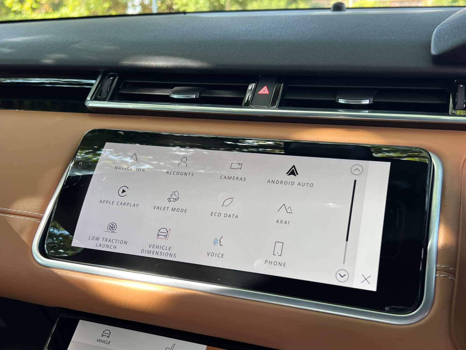 Land Rover Range Rover Velar view 47
