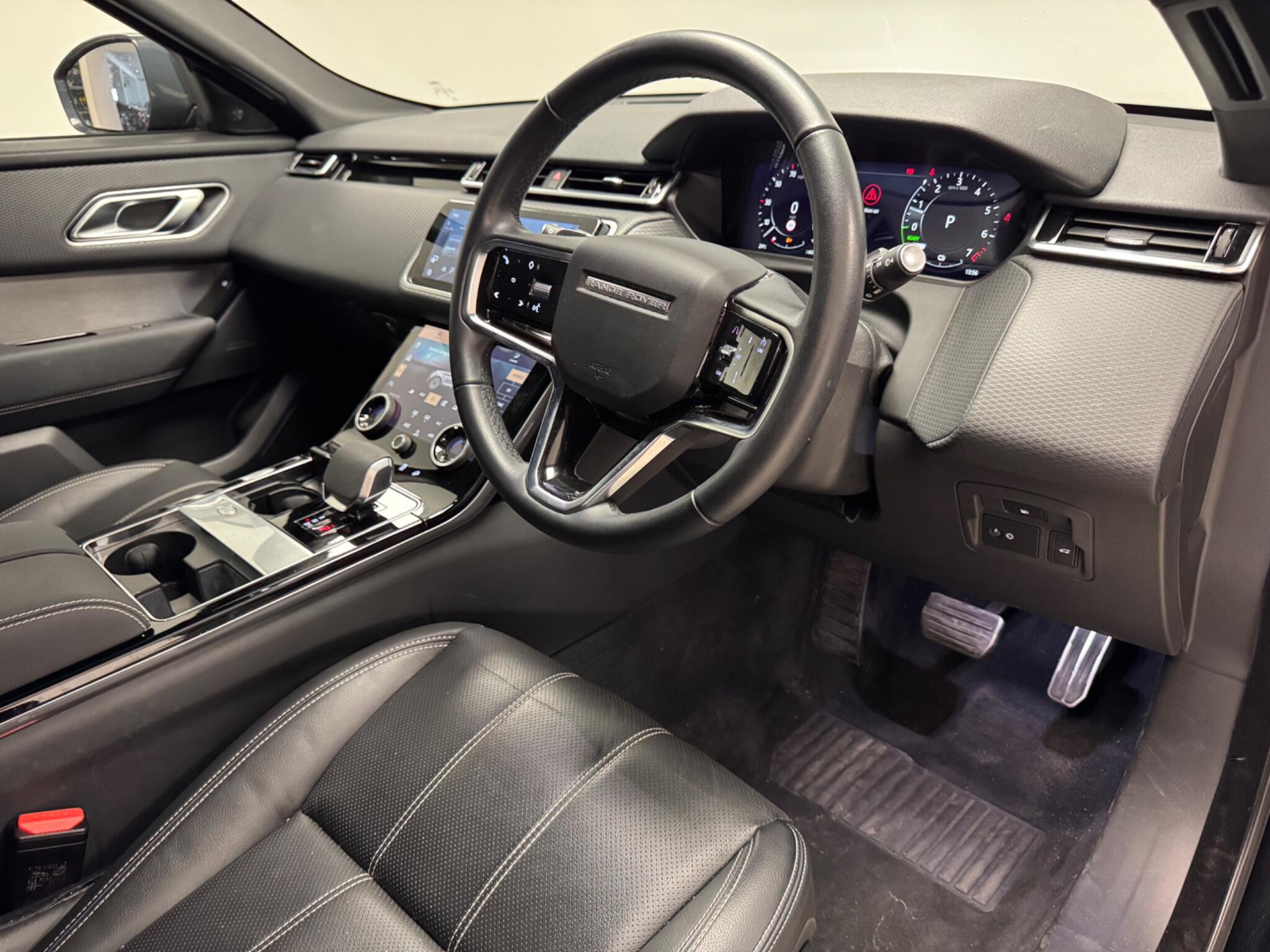 Land Rover Range Rover Velar view 7
