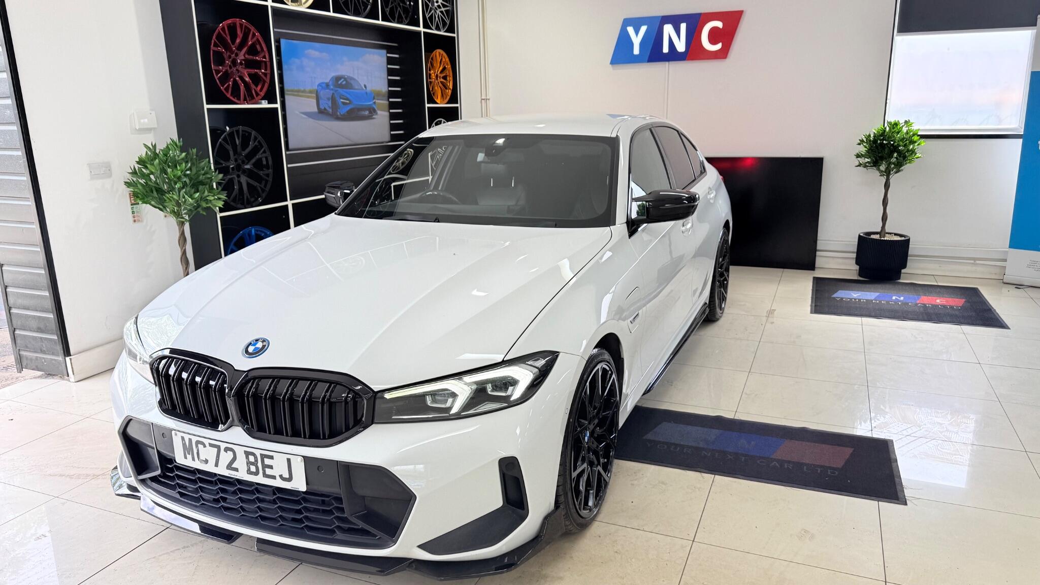 BMW 3 Series view 52