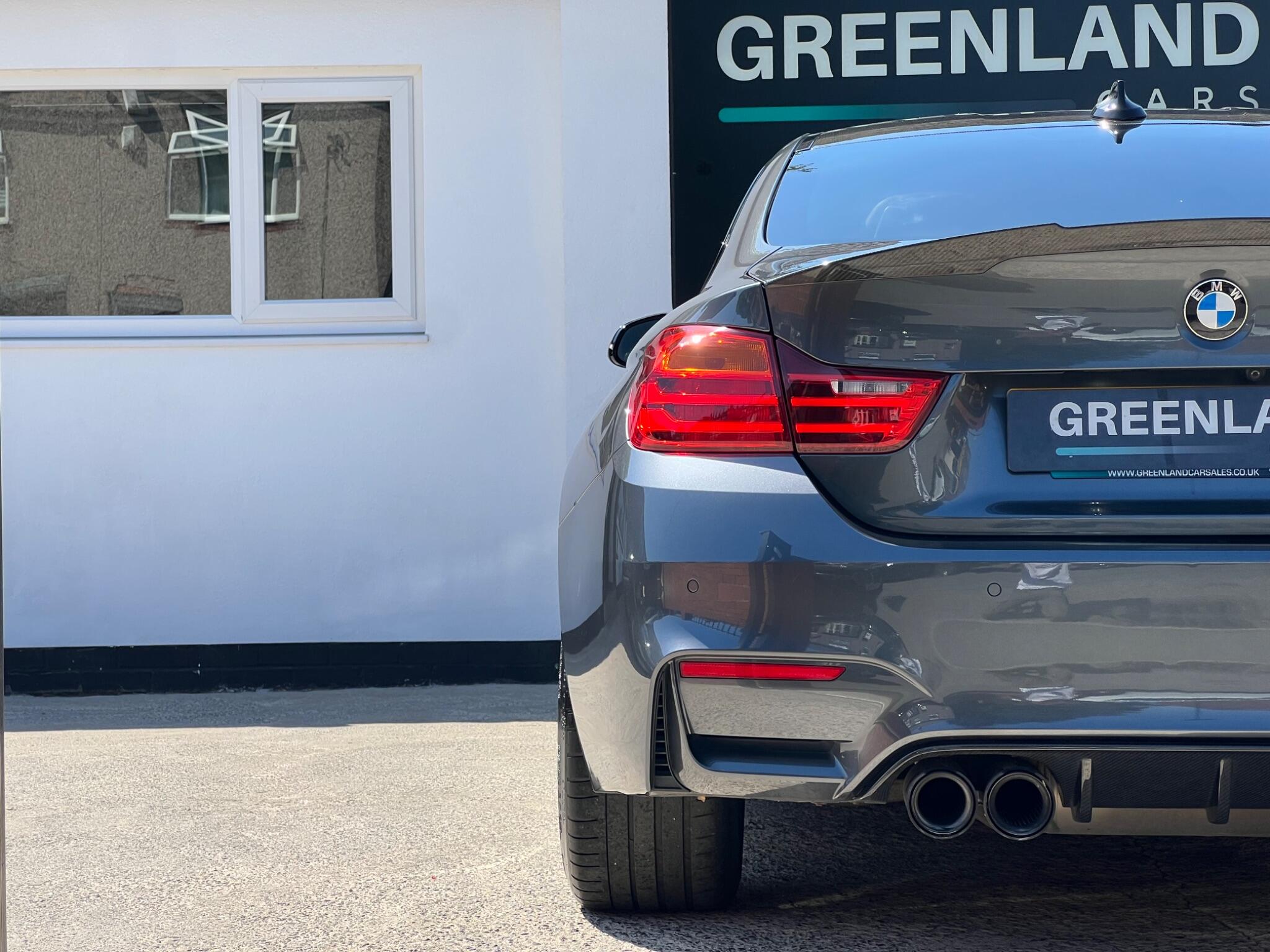 BMW M4 view 27