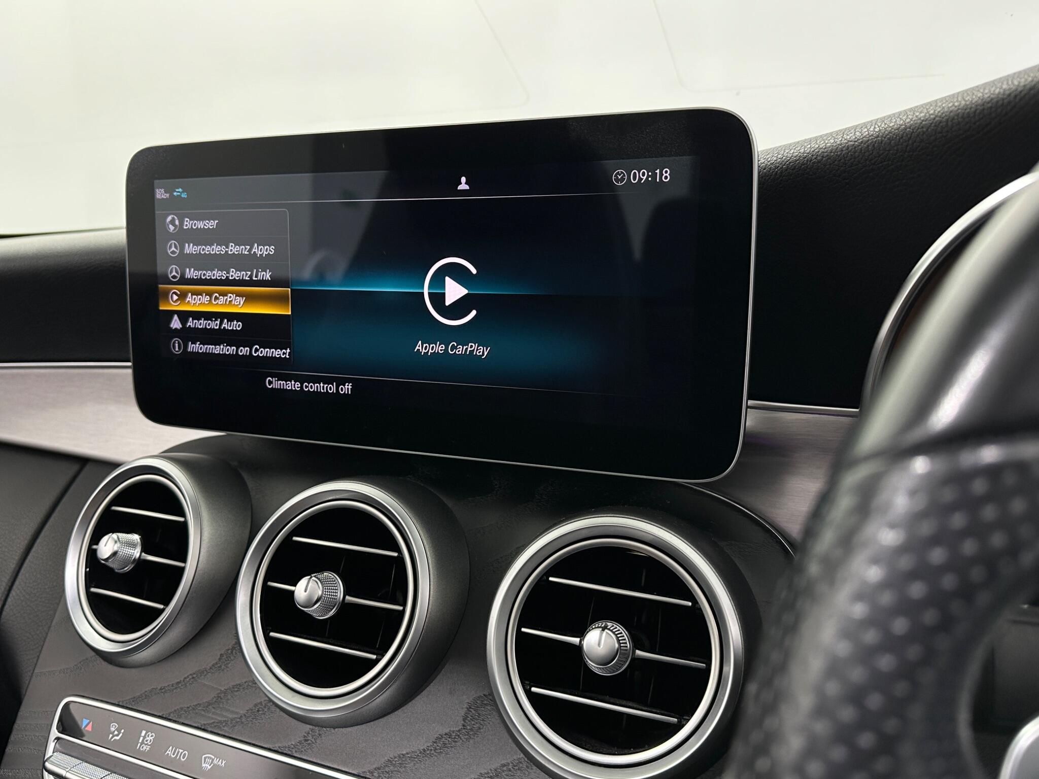 Mercedes-Benz C-Class view 26