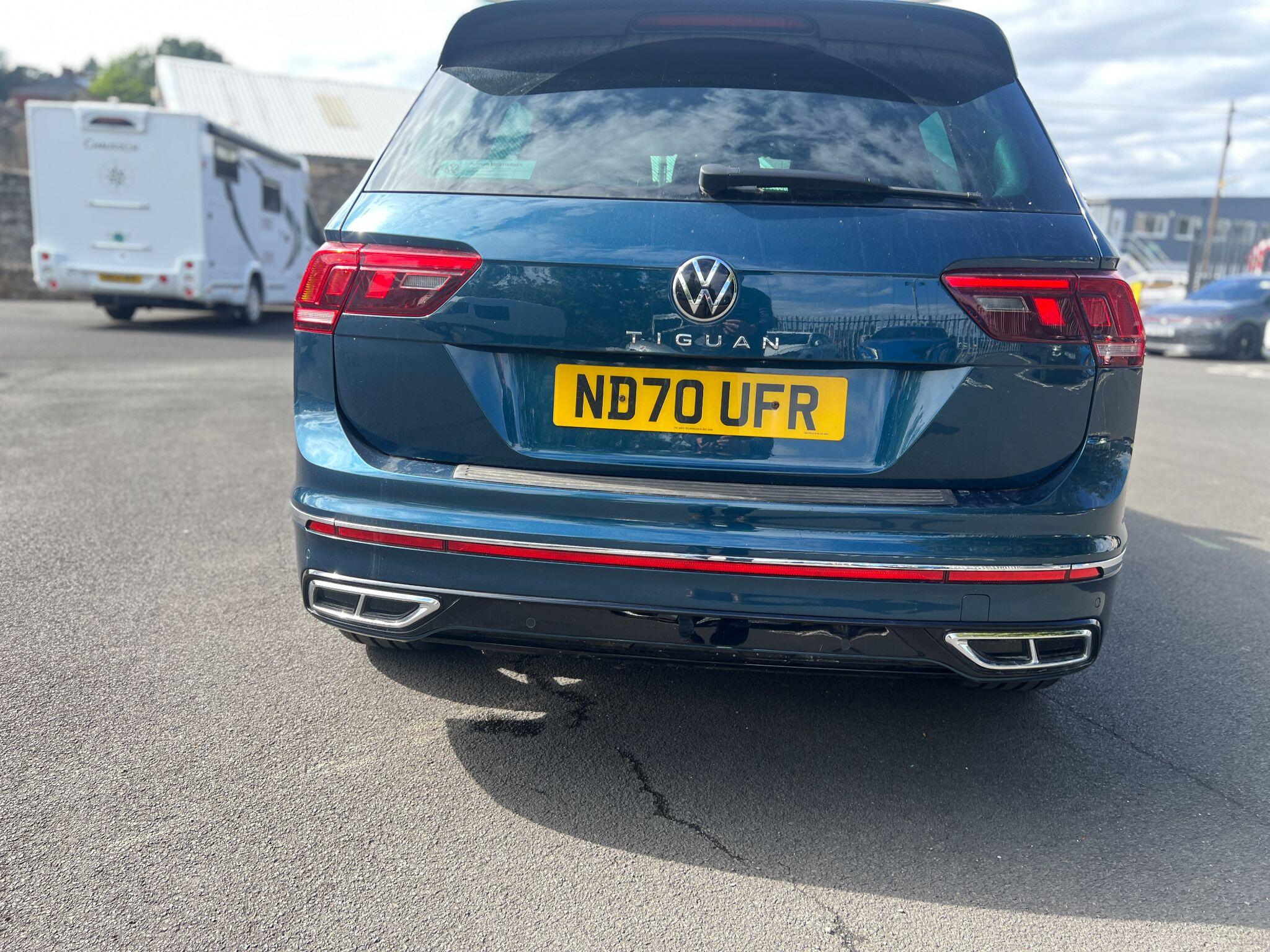 Volkswagen Tiguan view 5