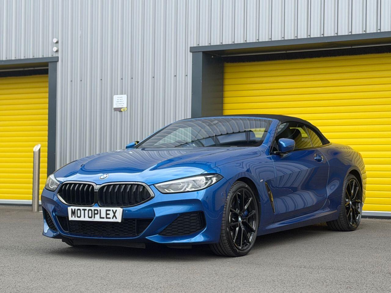 BMW 8 Series view 4