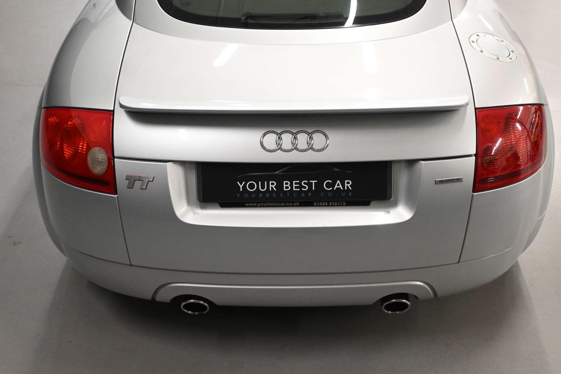 Audi TT view 27