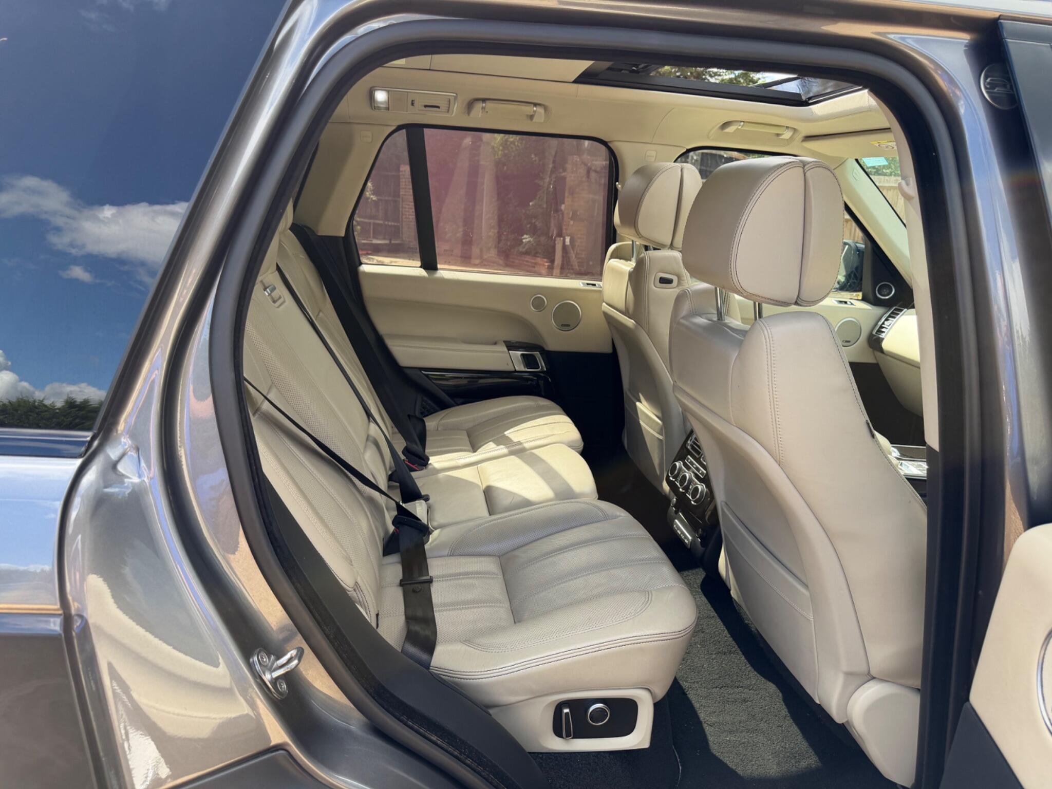 Land Rover Range Rover view 13