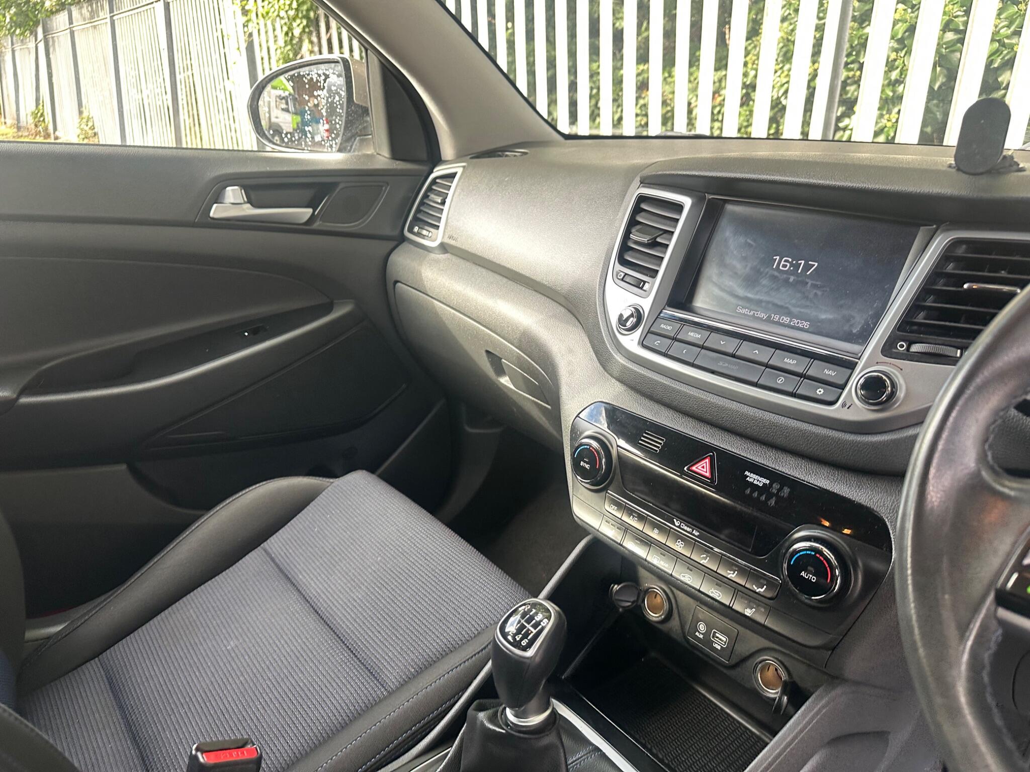 Hyundai Tucson view 15