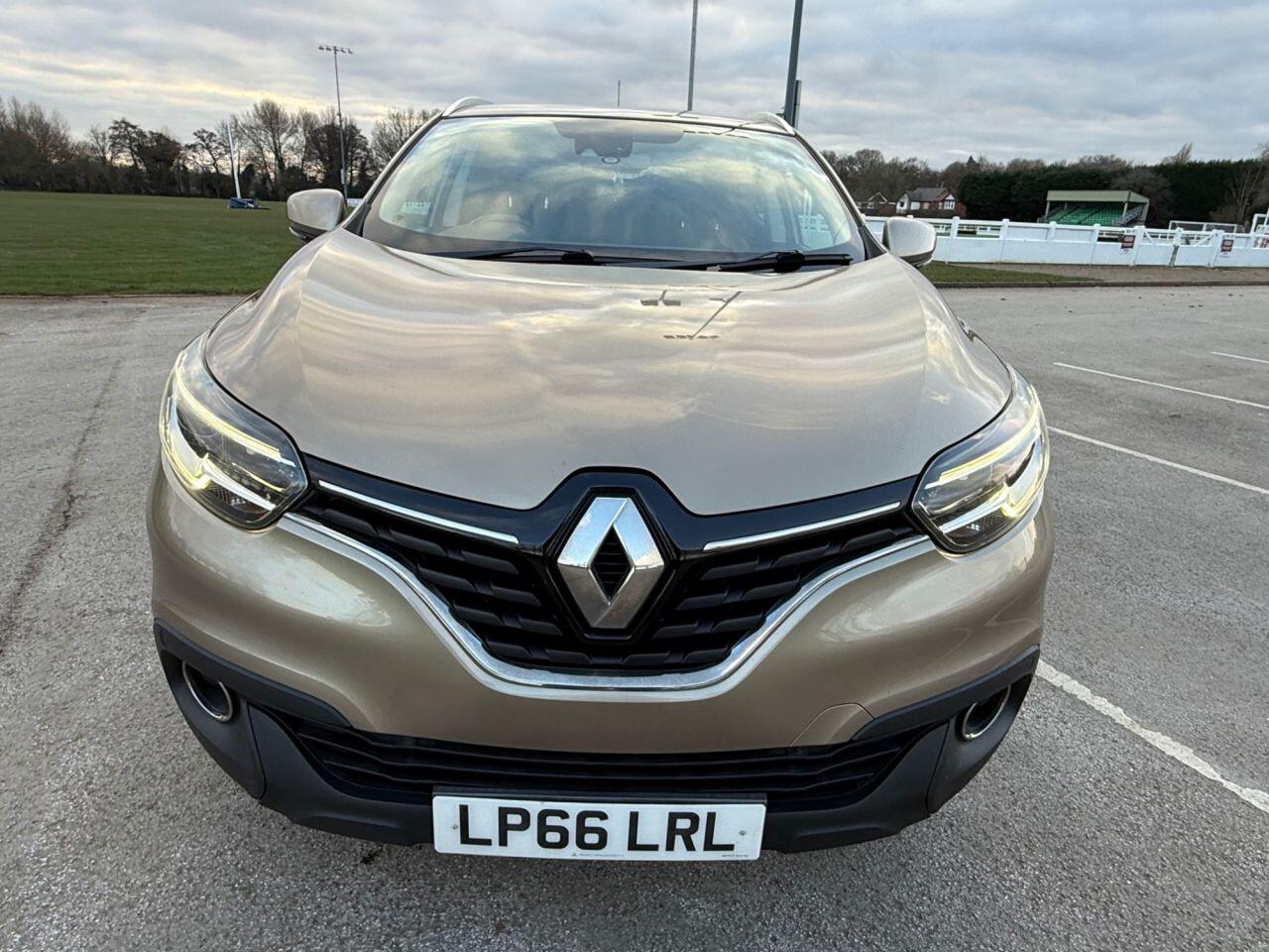 Renault Kadjar view 3