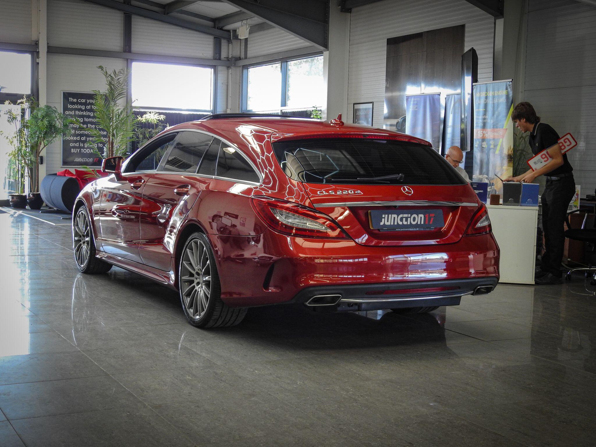 Mercedes-Benz CLS view 13